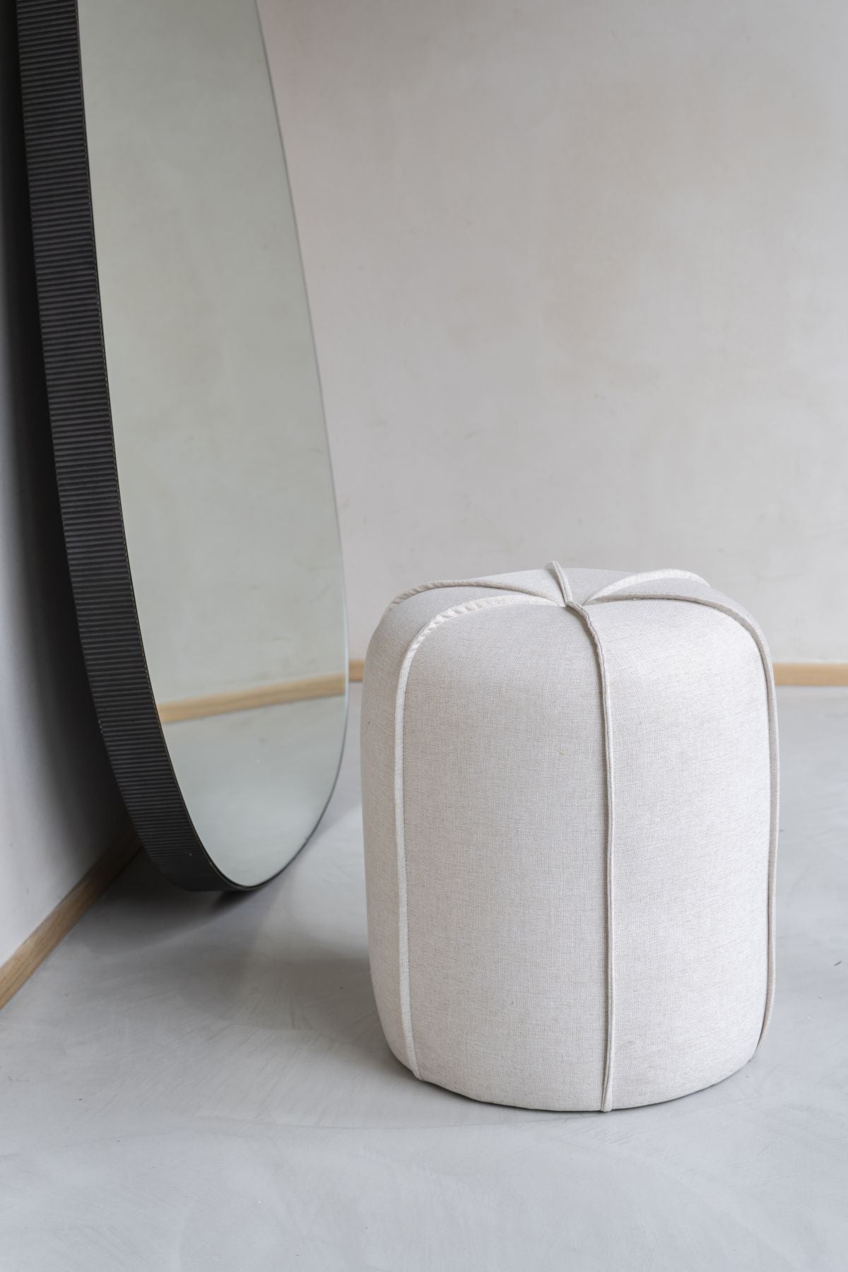 Pouffes & Footstools