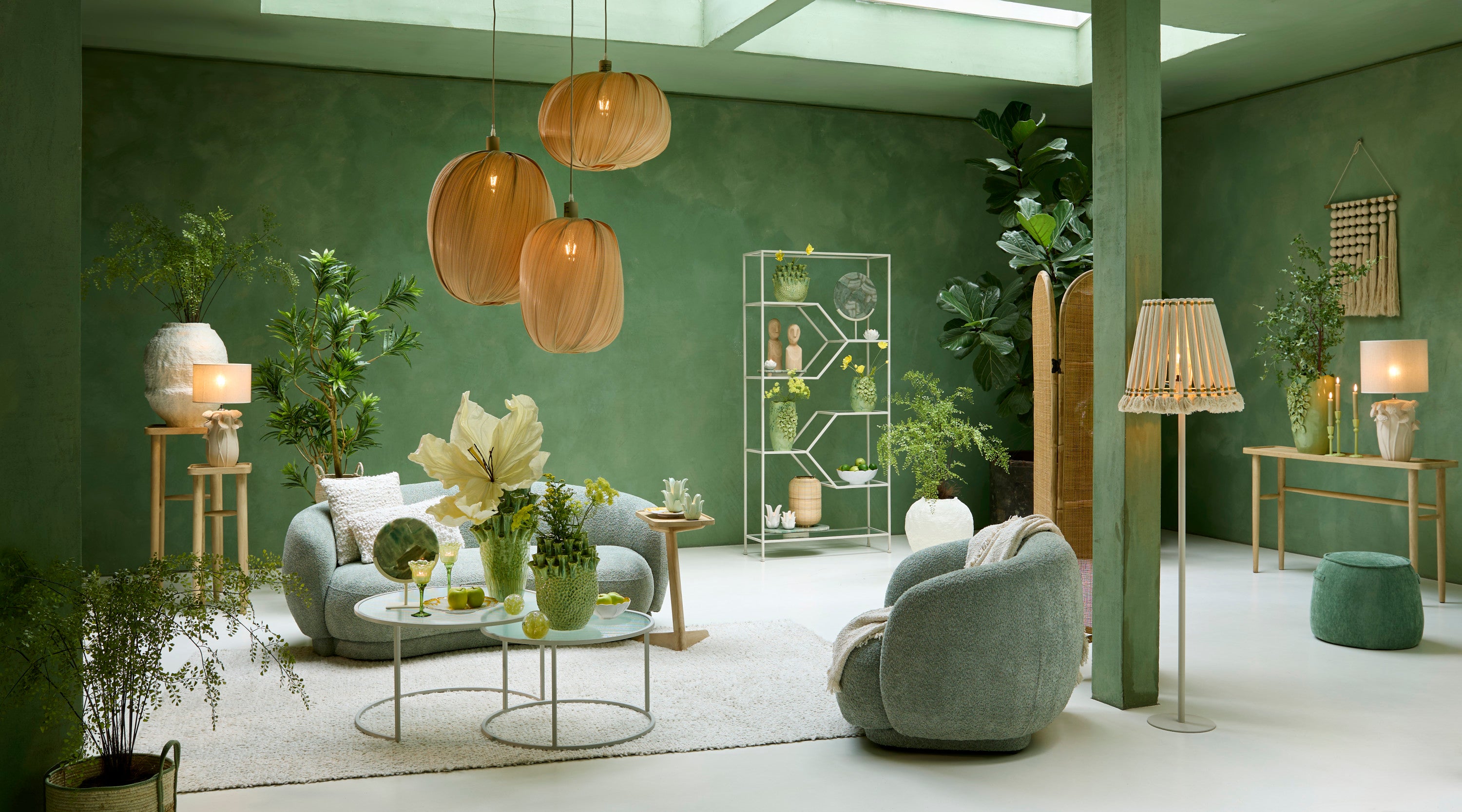 Gouya Green & Cream Agate Ornament on Stand 50cm