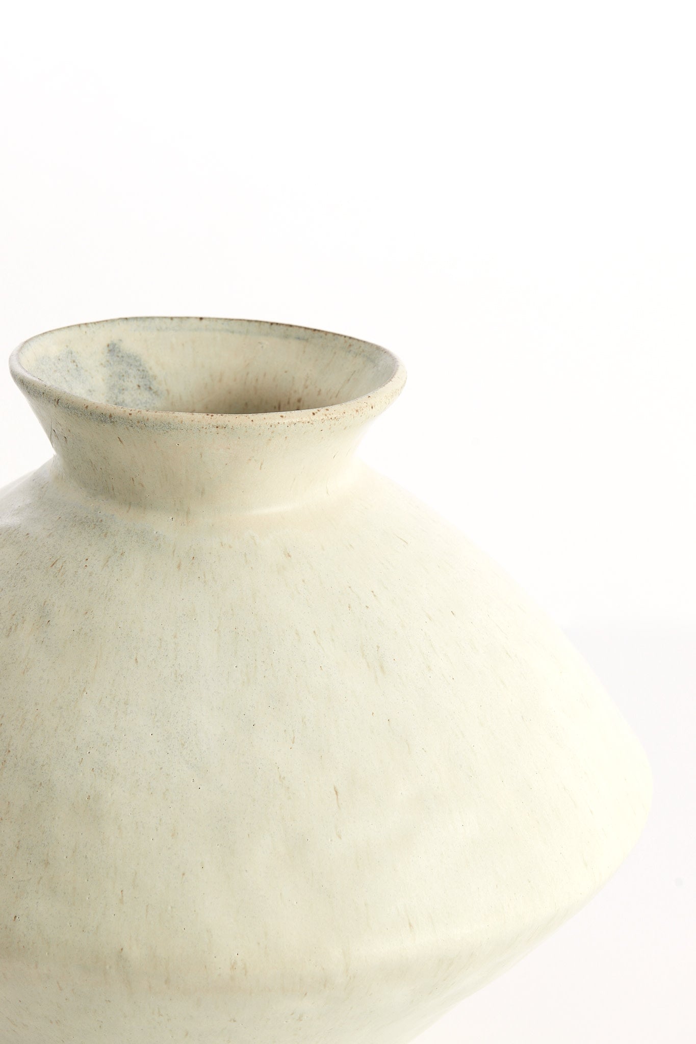 Beato Matt Cream/Sand Ceramic Vase 23cm