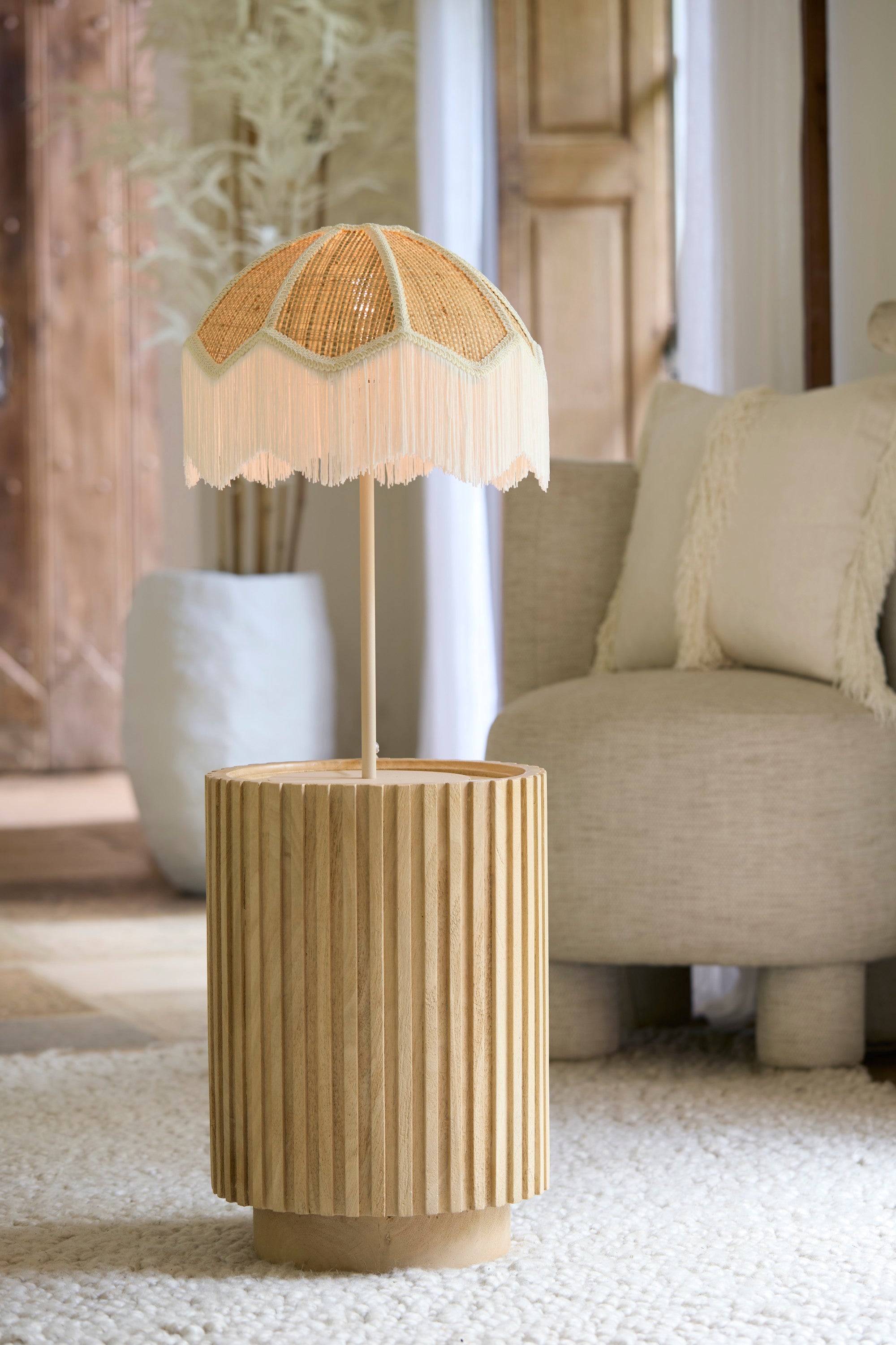 Kiyose Natural Mango Wood Round Side Table