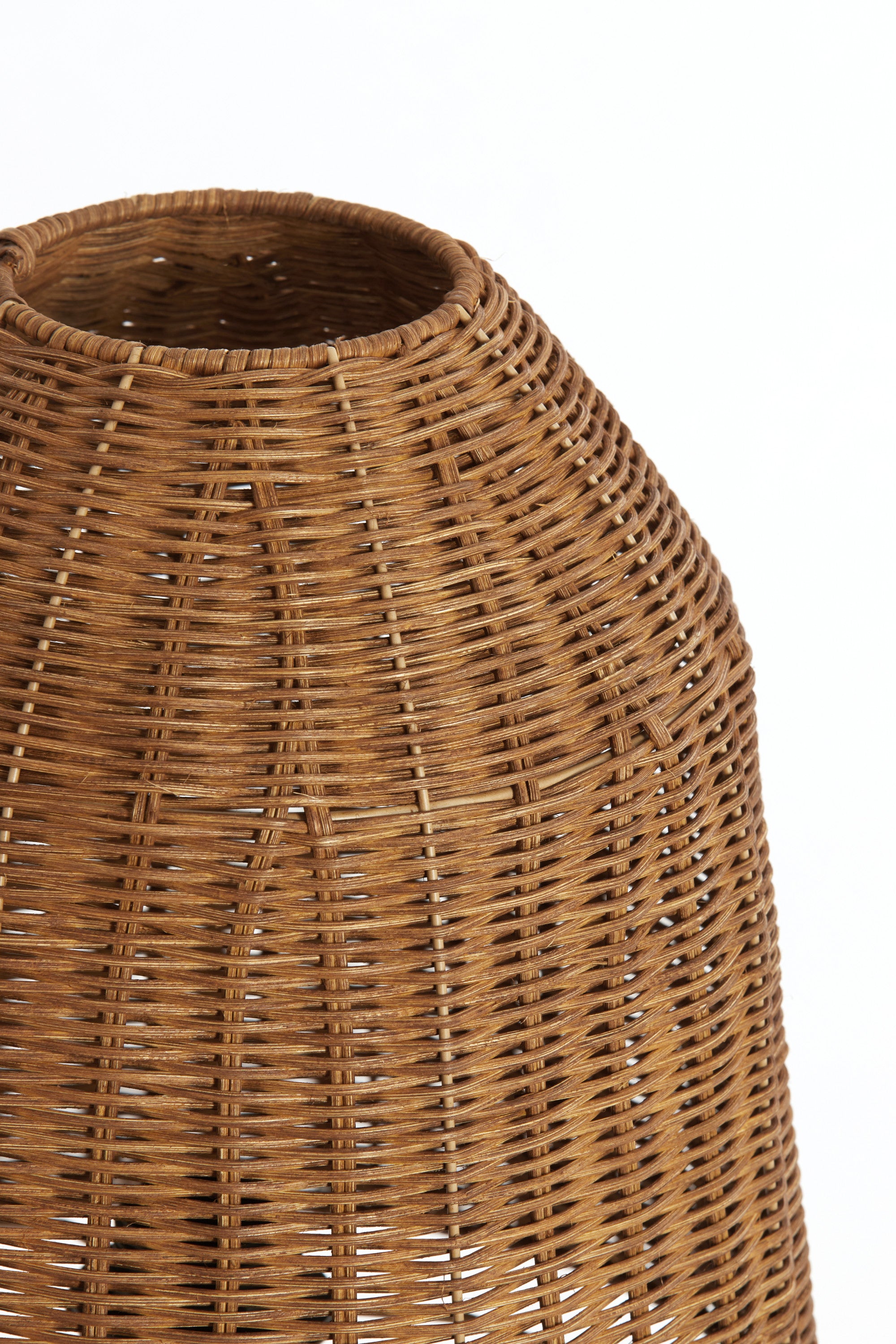 Mandor Dark Brown Rattan Table Lamp