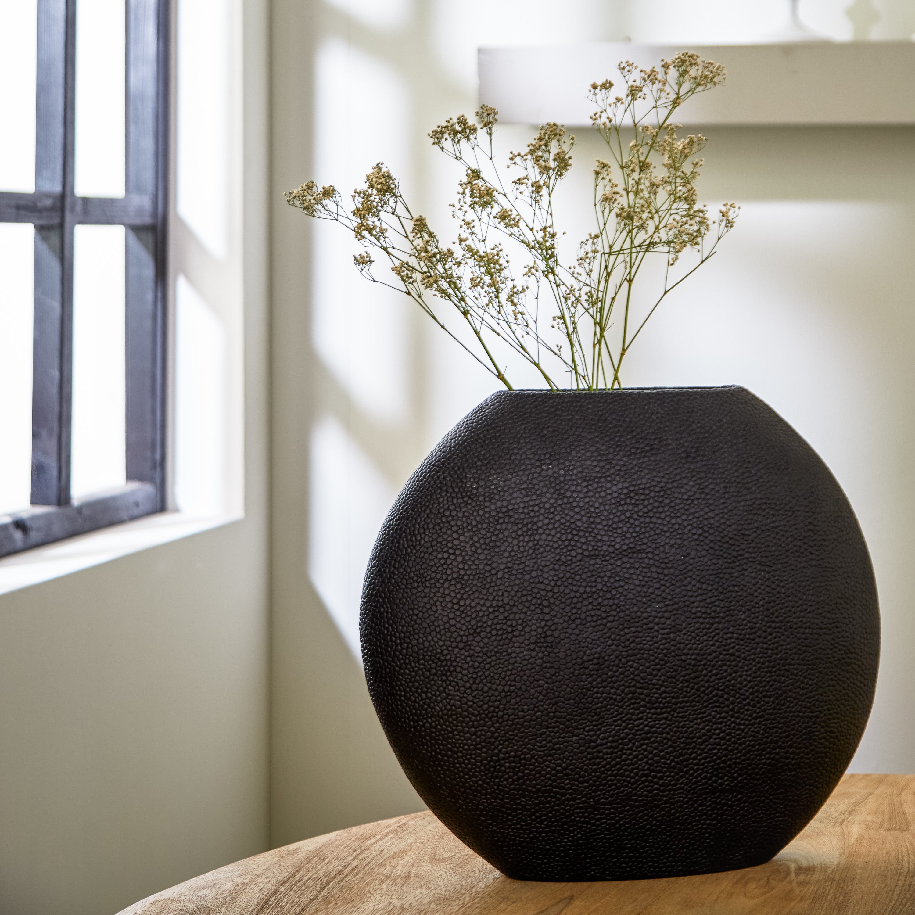 Rayskin Matt Black Vase