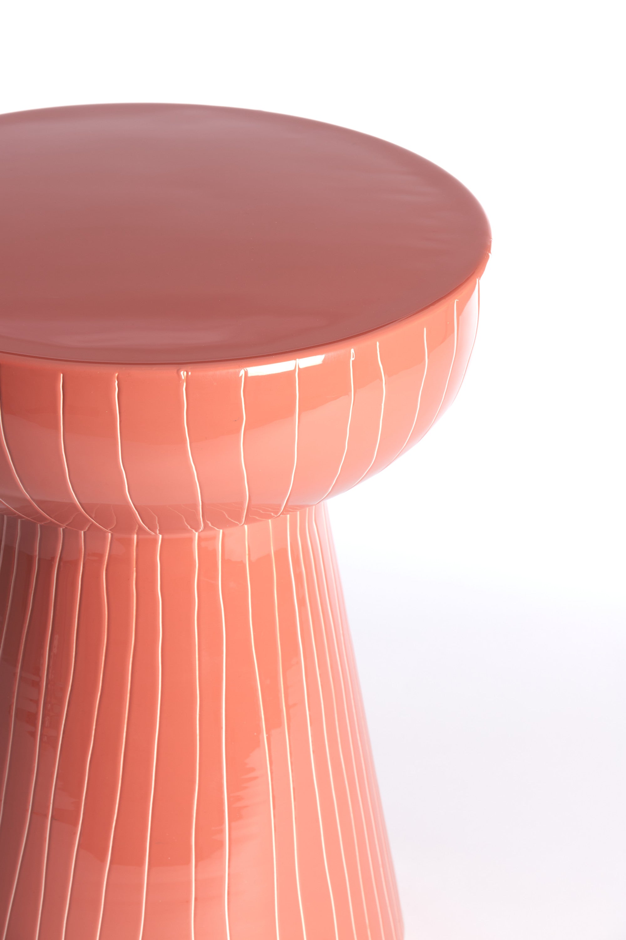 Nunoa Coral Ribbed Metal Round Side Table 41cm