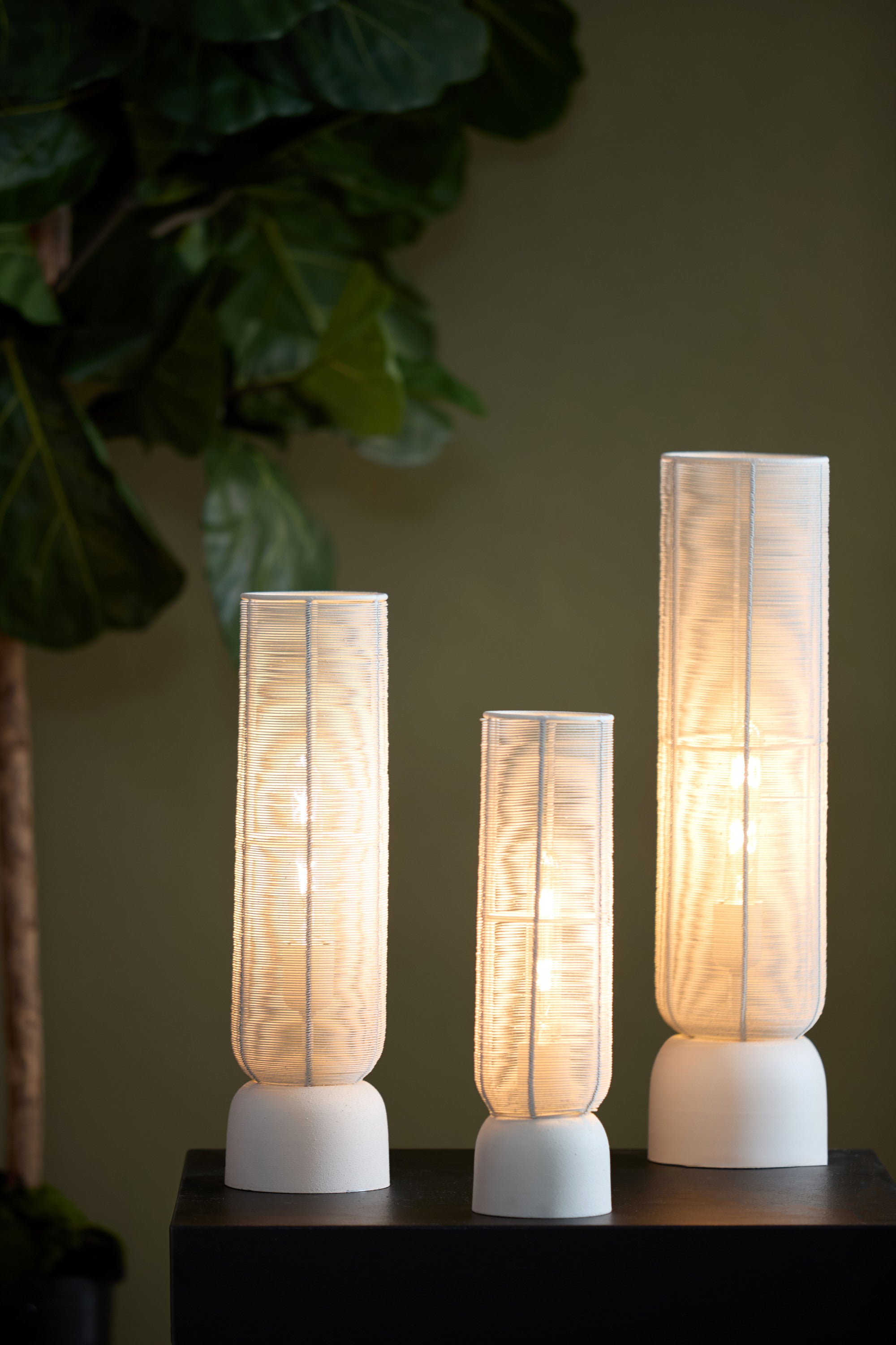 Lezuza Cream Metal Table Lamp 49.5cm