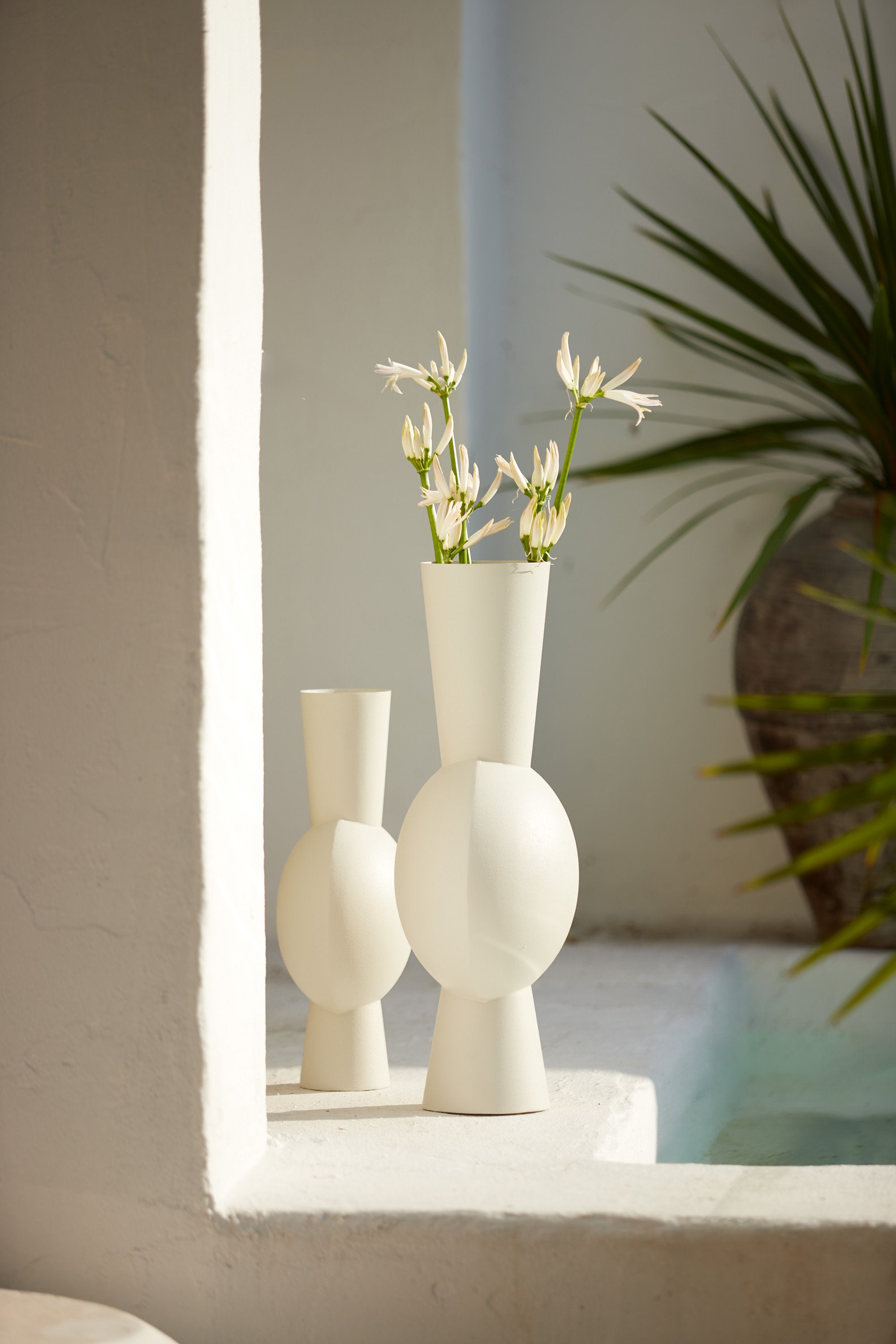 Kavandu Cream Metal Vase 54cm