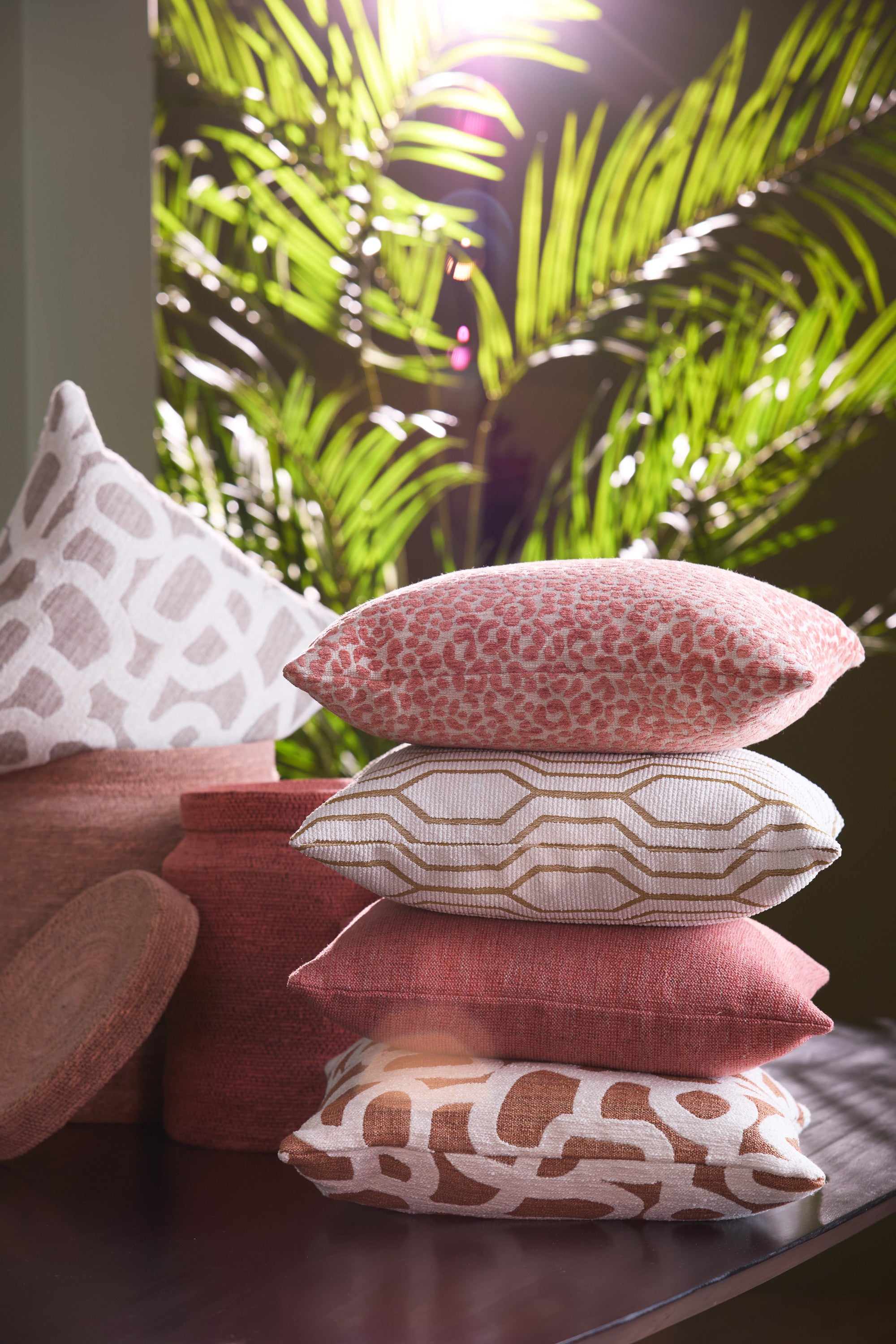 Betania Set of 2 Pink Seagrass Storage Baskets