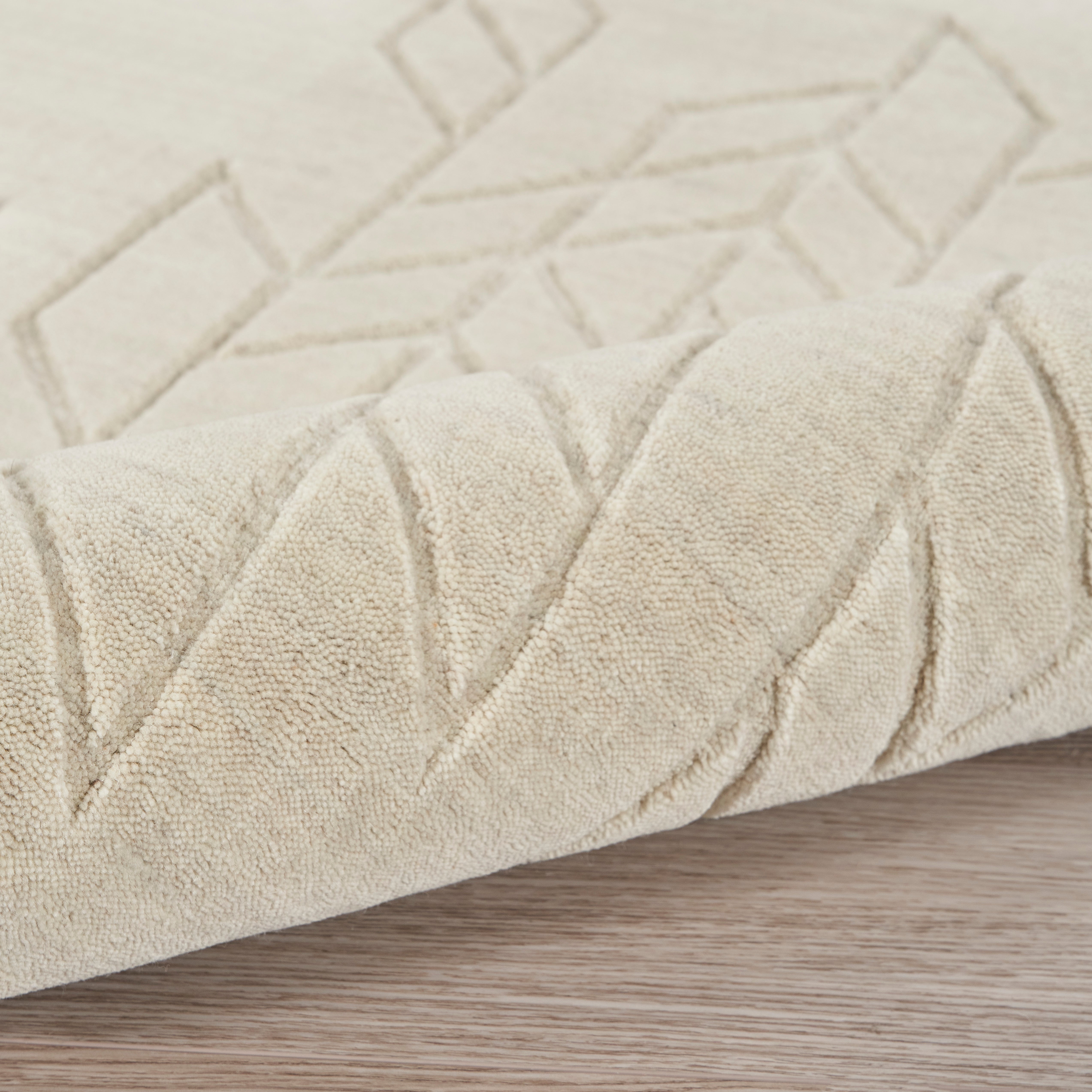 Nourison Alessia ALE01 Ivory Large Rectangle Rug