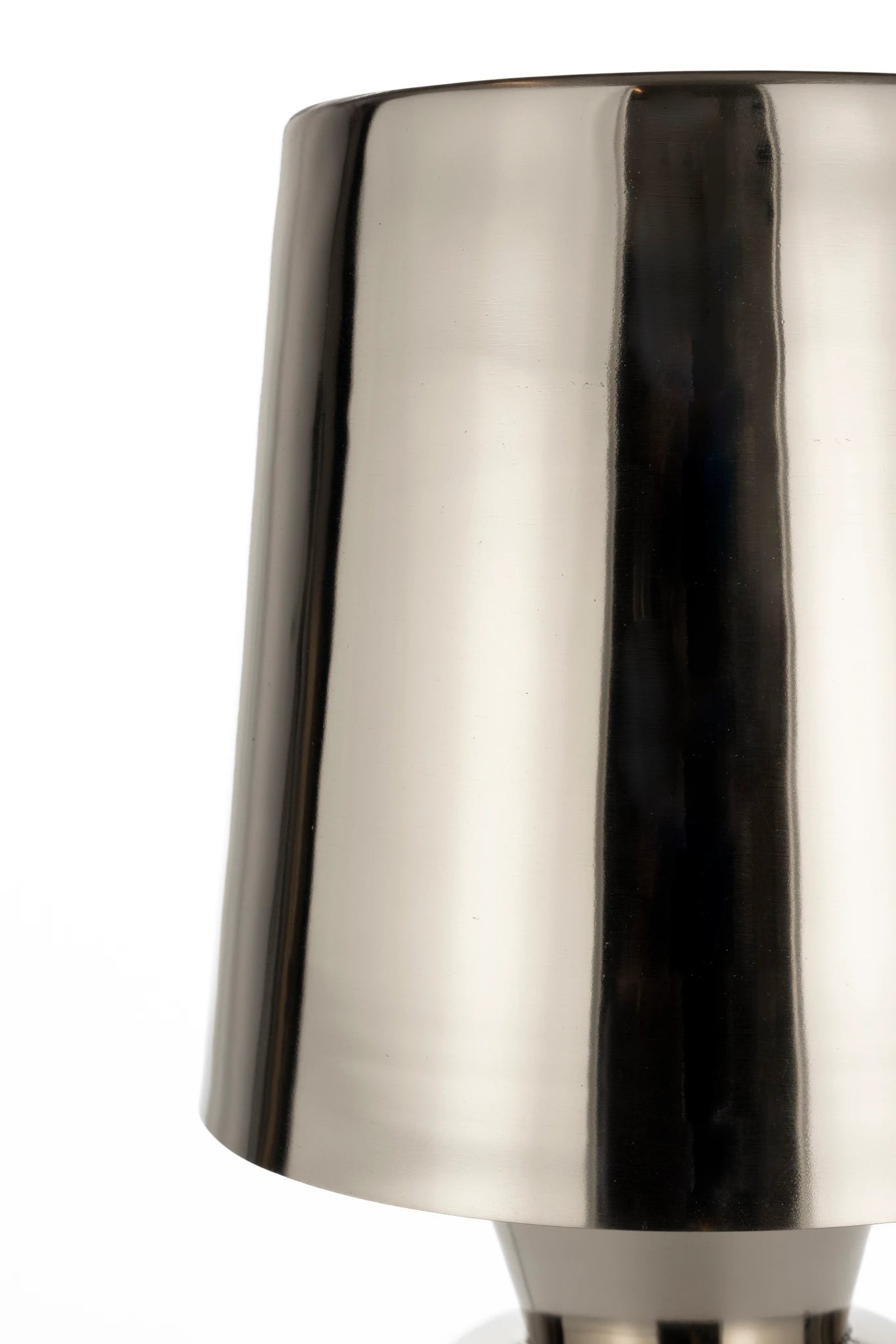 Zuiver Classy Shiny Silver Iron Table Lamp
