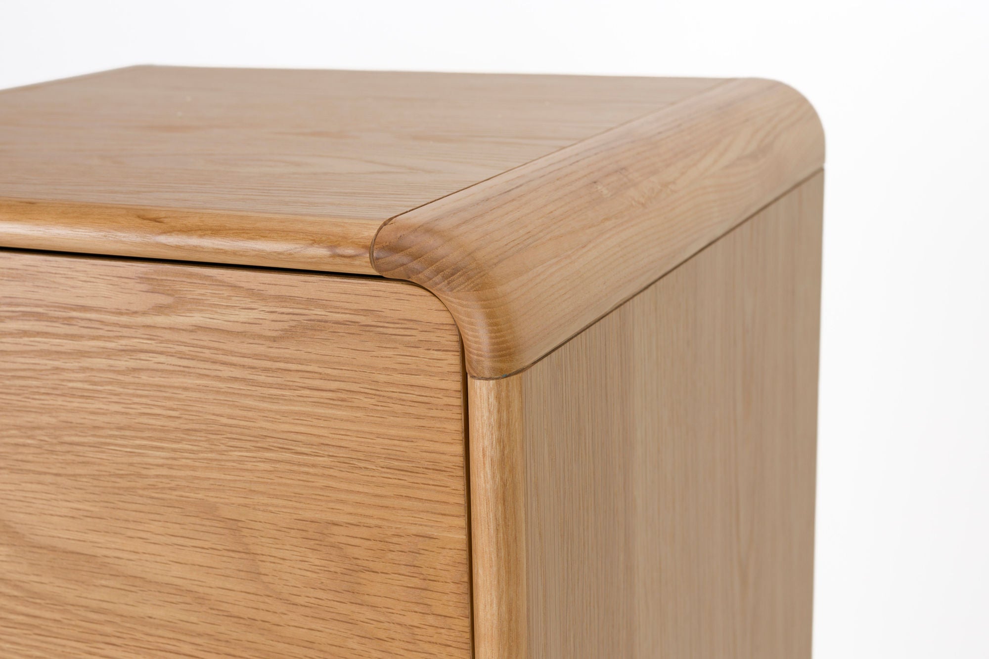 Zuiver Rise Natural Oak Wood Chest of Drawers