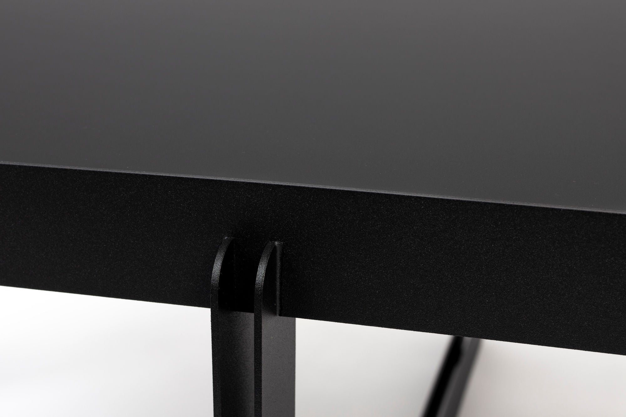 Zuiver Centre Oval Black Coffee Table