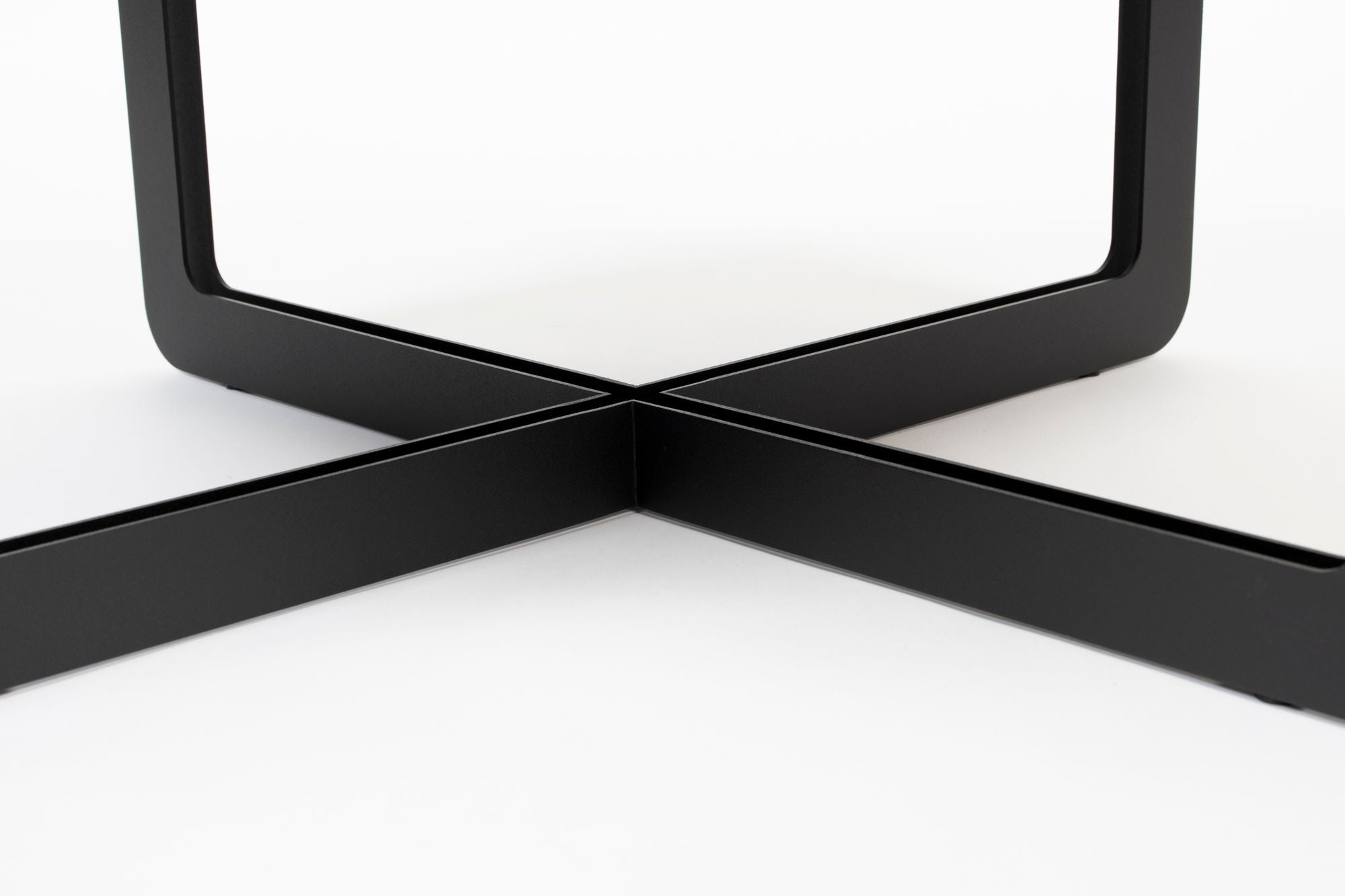 Zuiver Centre Round Black Coffee Table