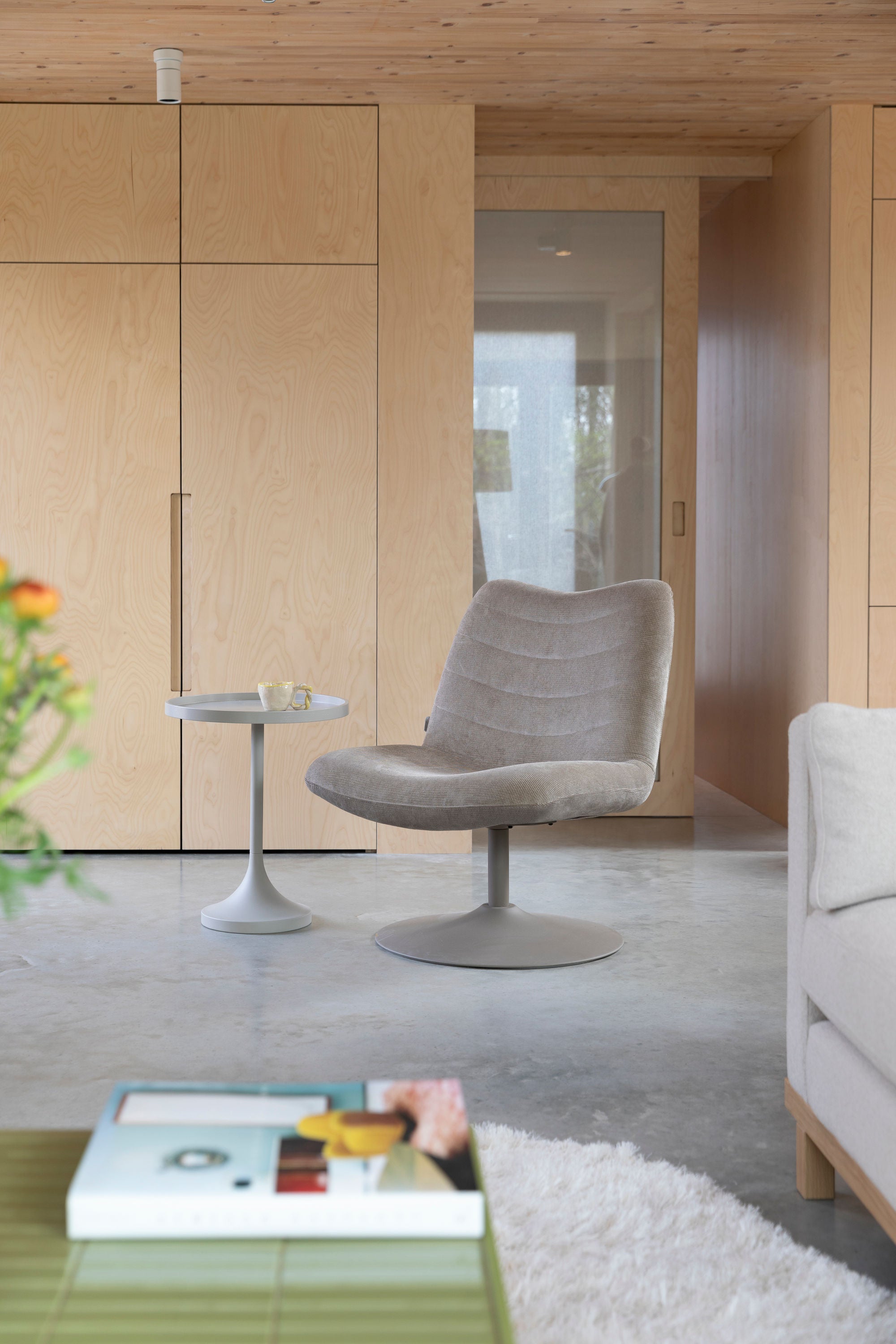 Zuiver Jason Beige Steel Round Side Table