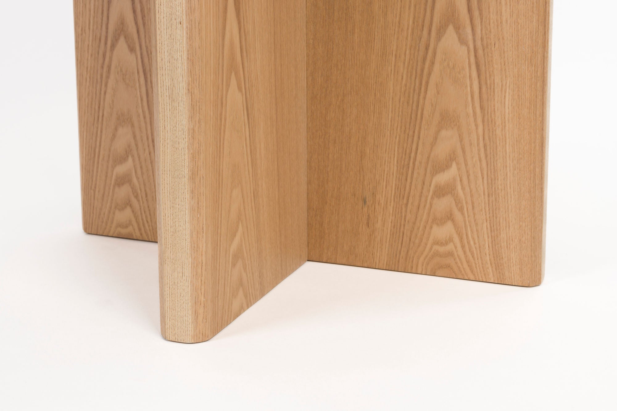 Laurent Natural Wood Round Dining Table