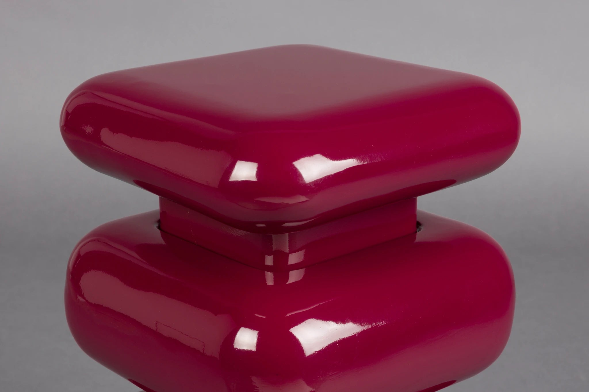 Dutchbone Stubby Bordeaux Red Aluminium Stool Side Table
