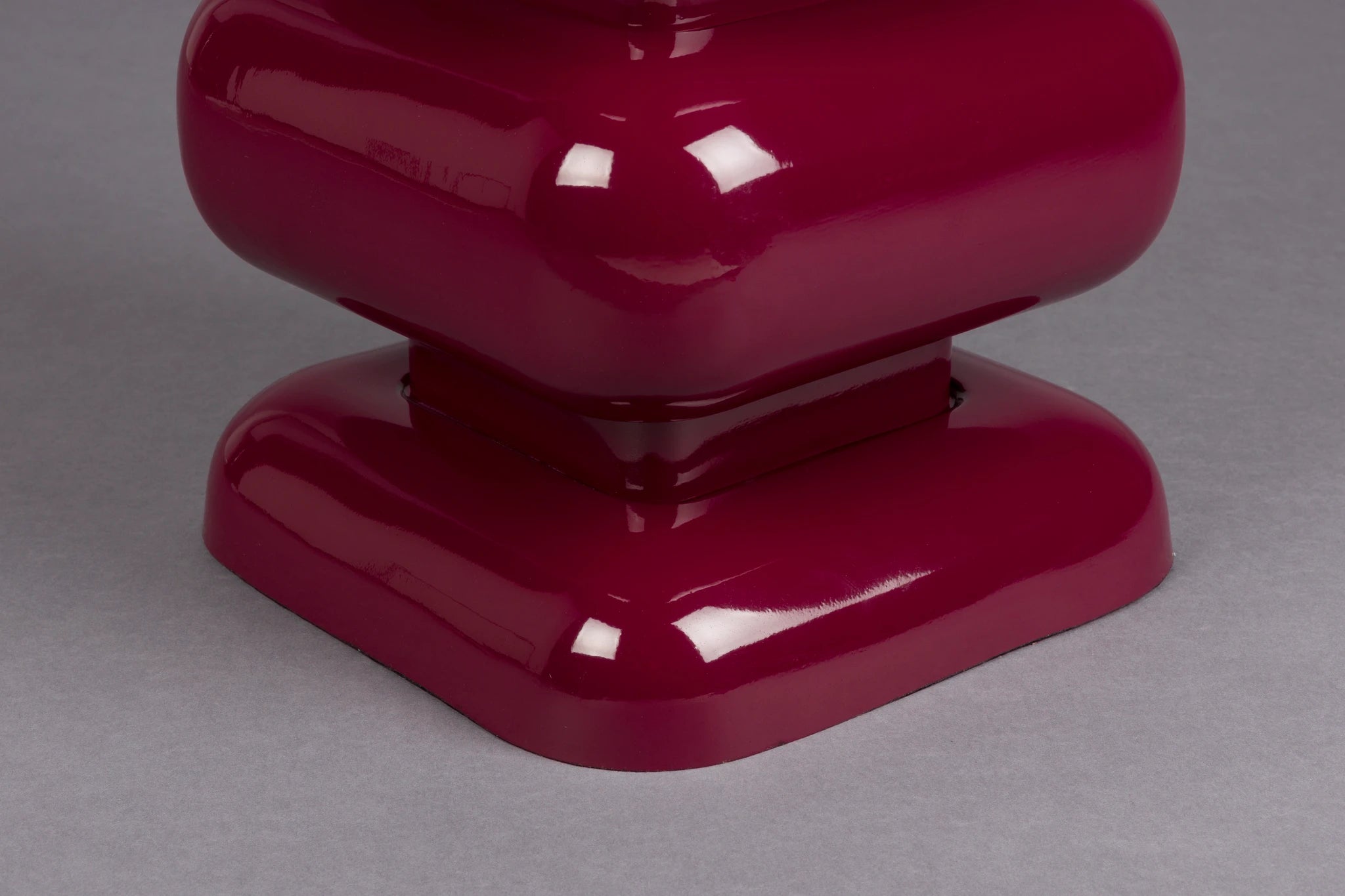 Dutchbone Stubby Bordeaux Red Aluminium Stool Side Table