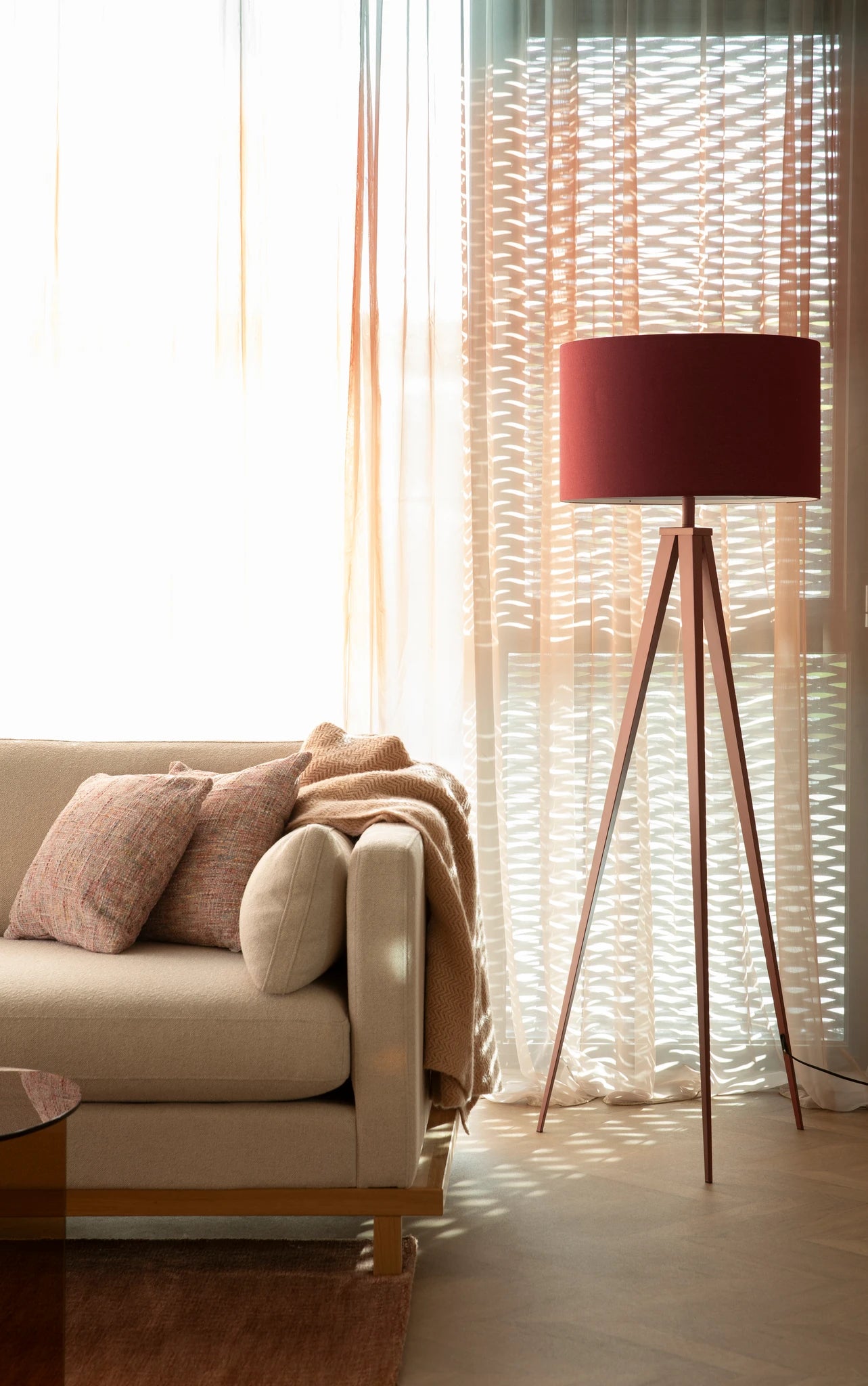Zuiver Tripod Marsala Red Iron Floor Lamp
