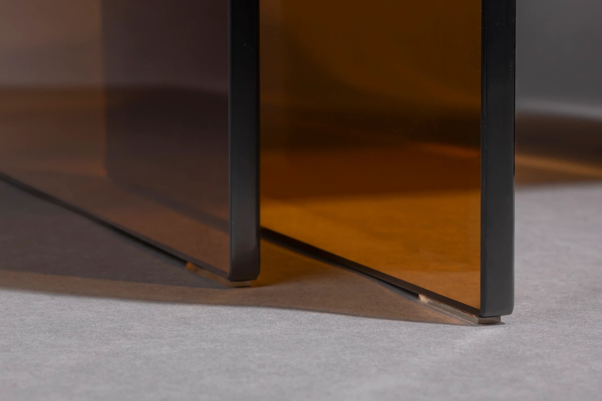 Dutchbone Set of 2 Vetro Brown Glass Side Tables