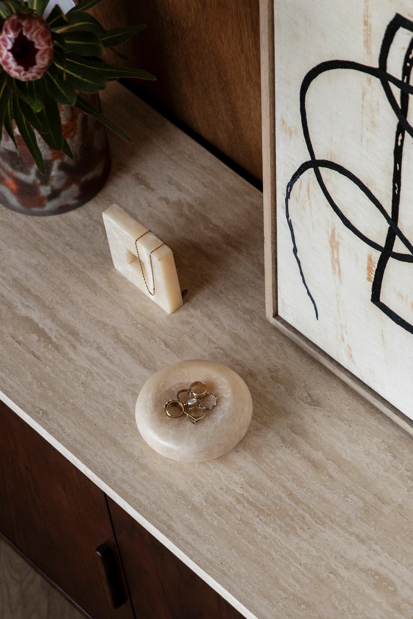 Dutchbone Onno Onyx Round Tray