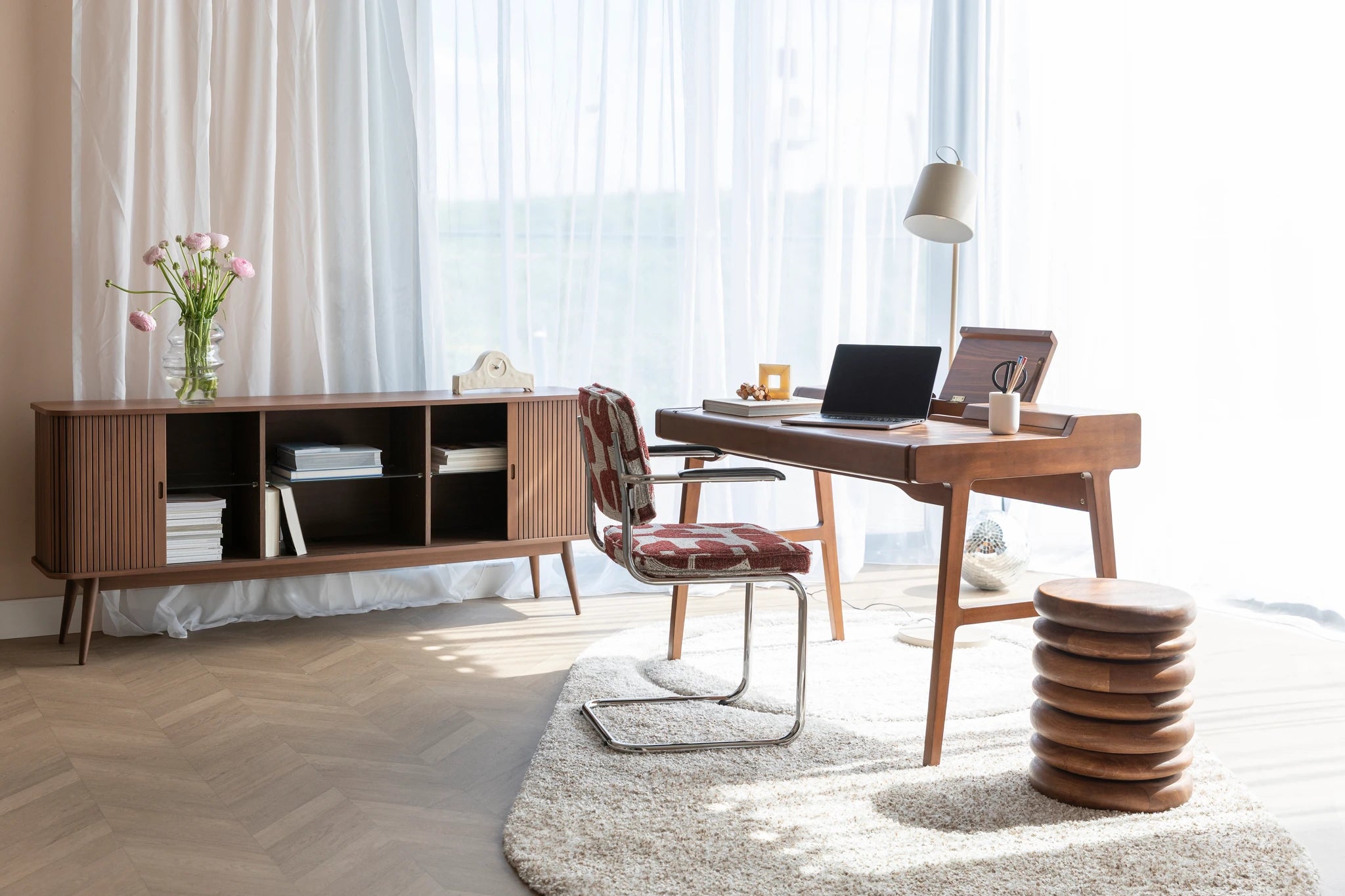 Zuiver Kaat Walnut Brown Rubber Wood Desk