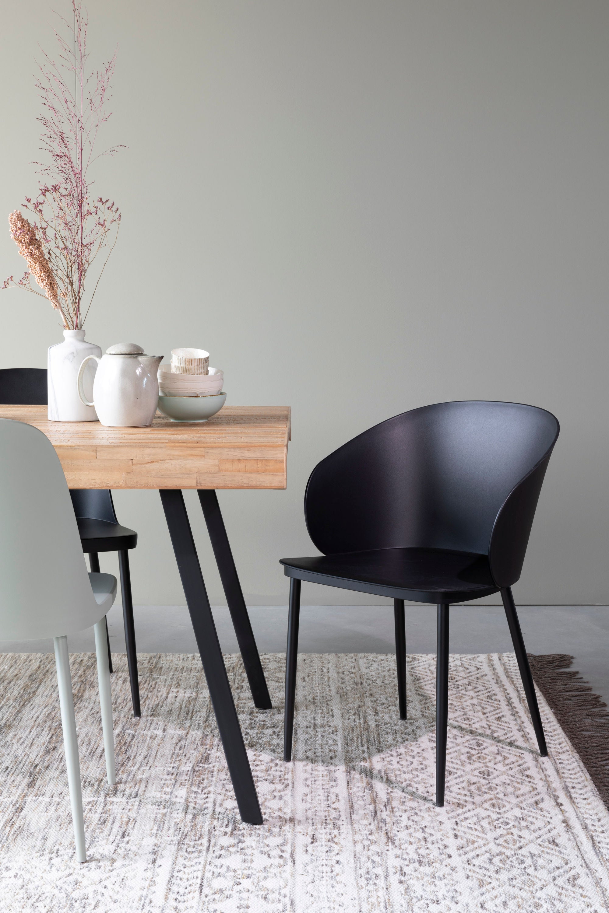 Set of 2 Gigi All Black Dining Chair