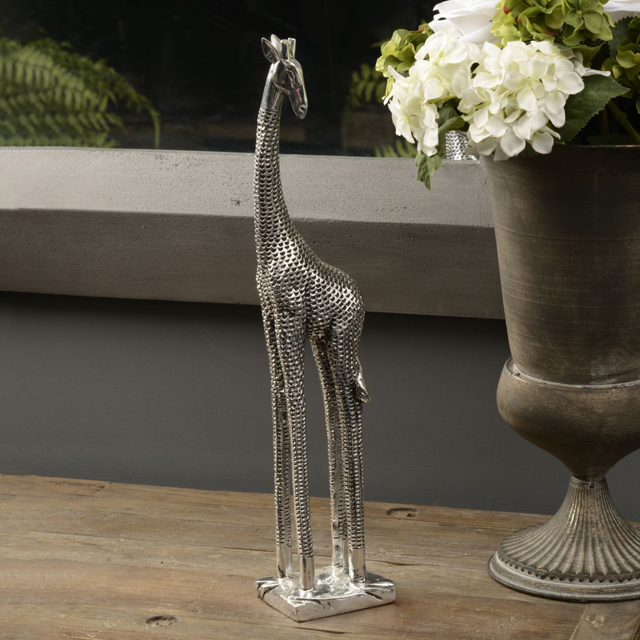 Silver Giraffe Head Back Sculpture Large lifestyle