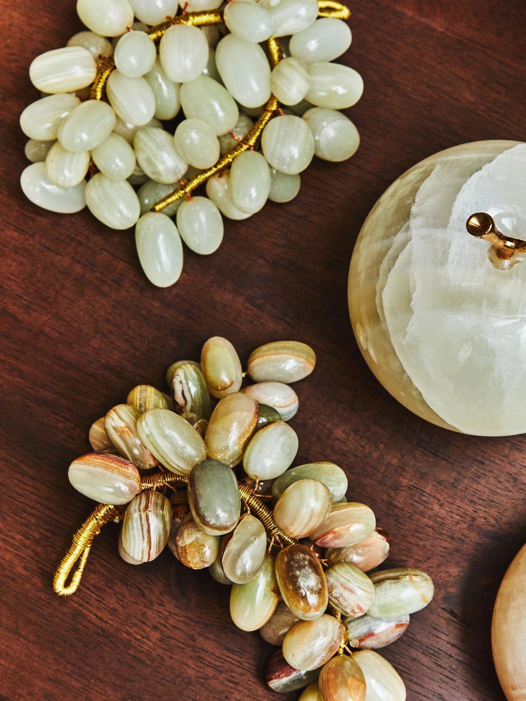 Opaline Green Onyx Decorative Grapes