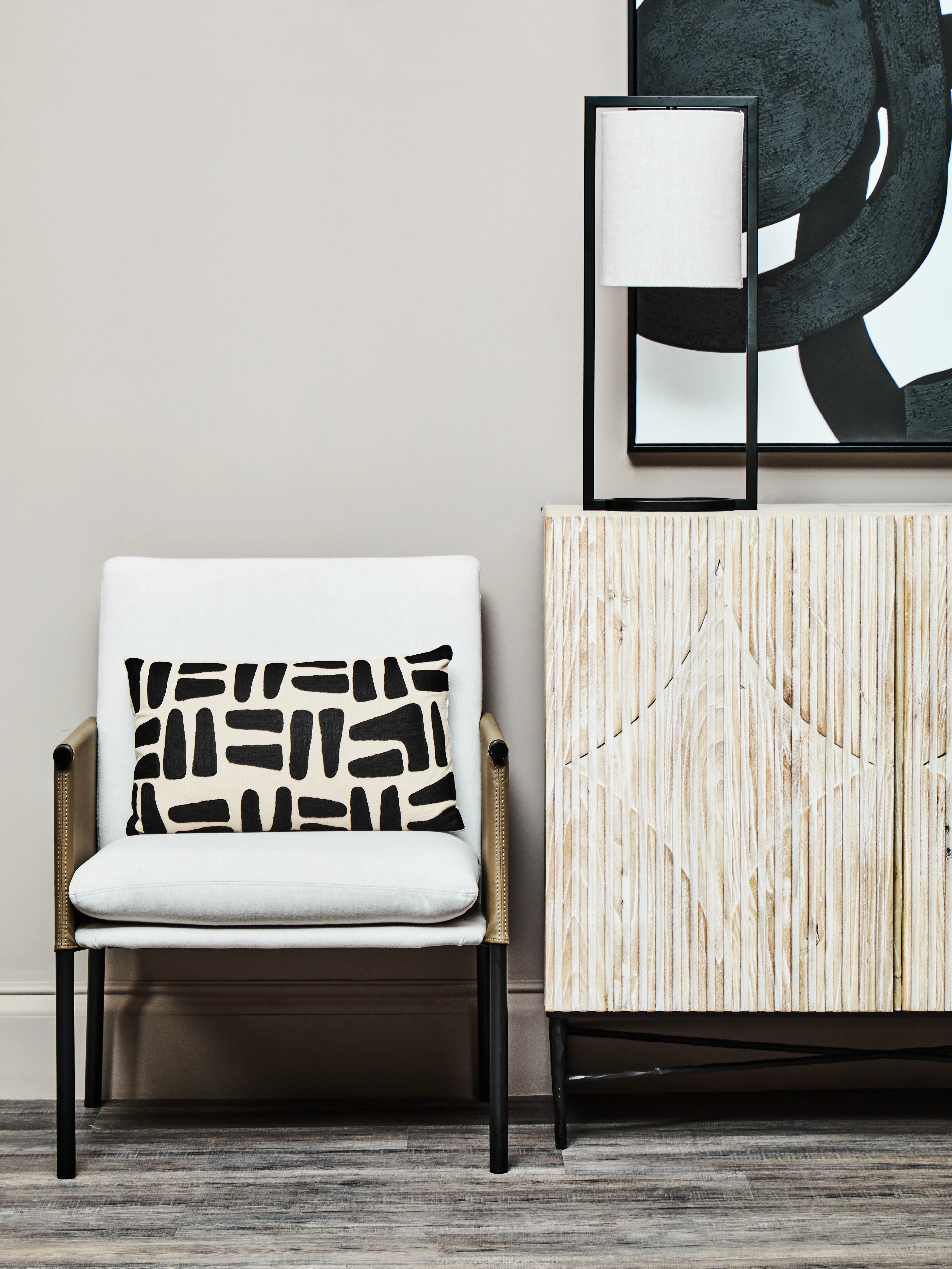 Aileen Black Deco Table Lamp with Natural Shade