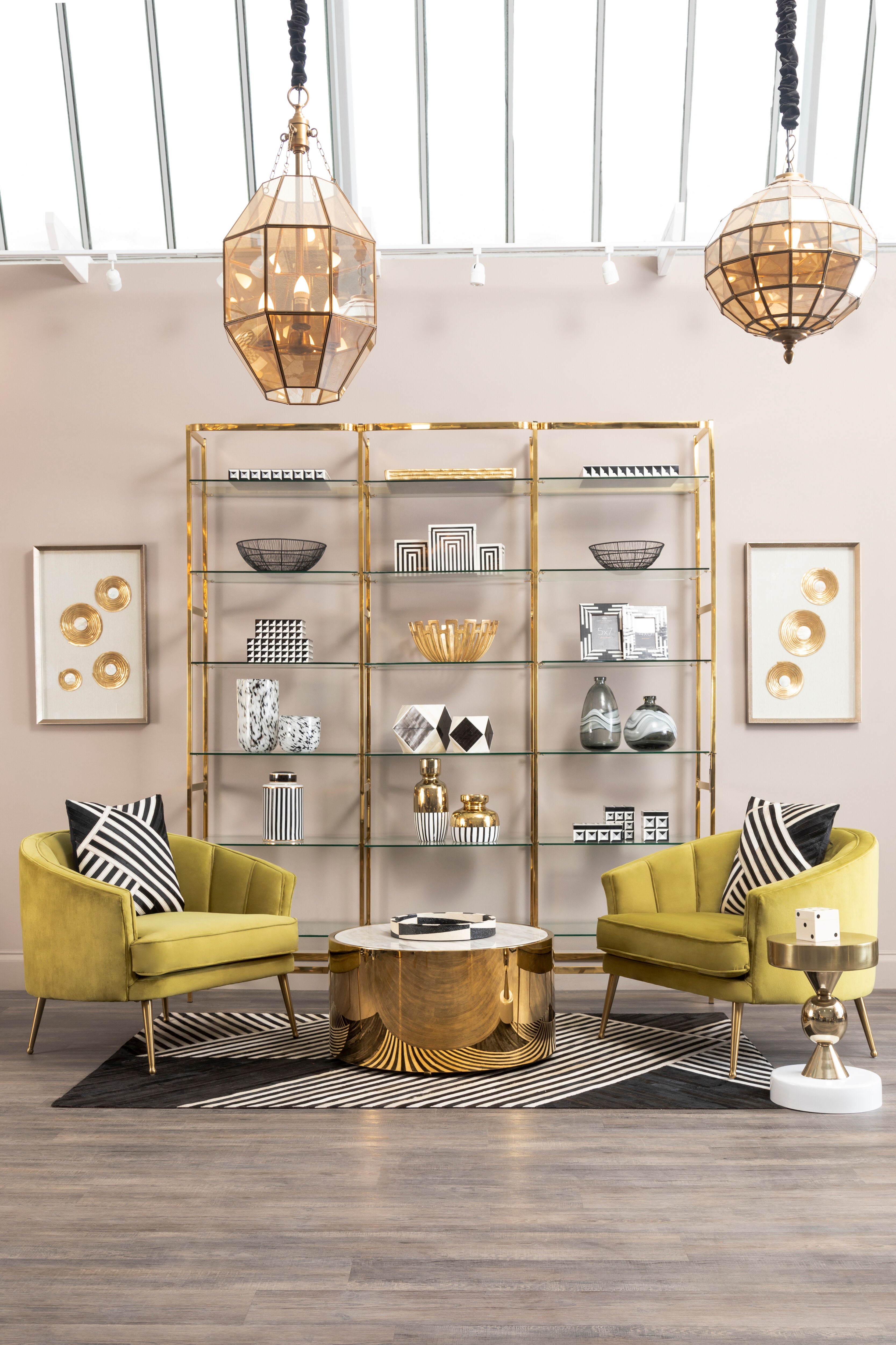 Vida Black & White Geometric Tray