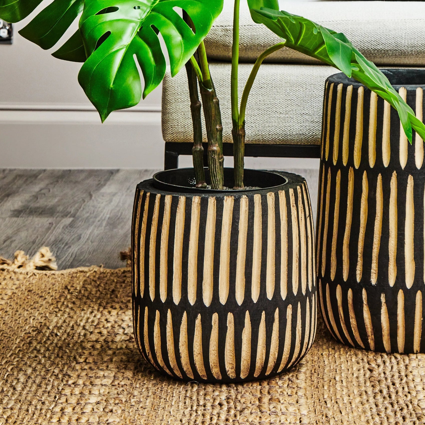 Harmony Engraved Natural & Black Planter | Small