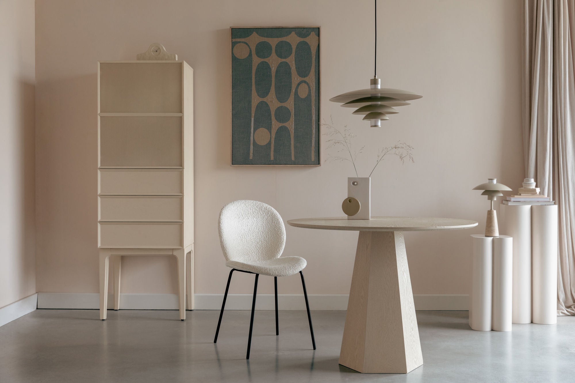 Zuiver Pilar Angled Brown Rice Ash Wood Round Dining Table