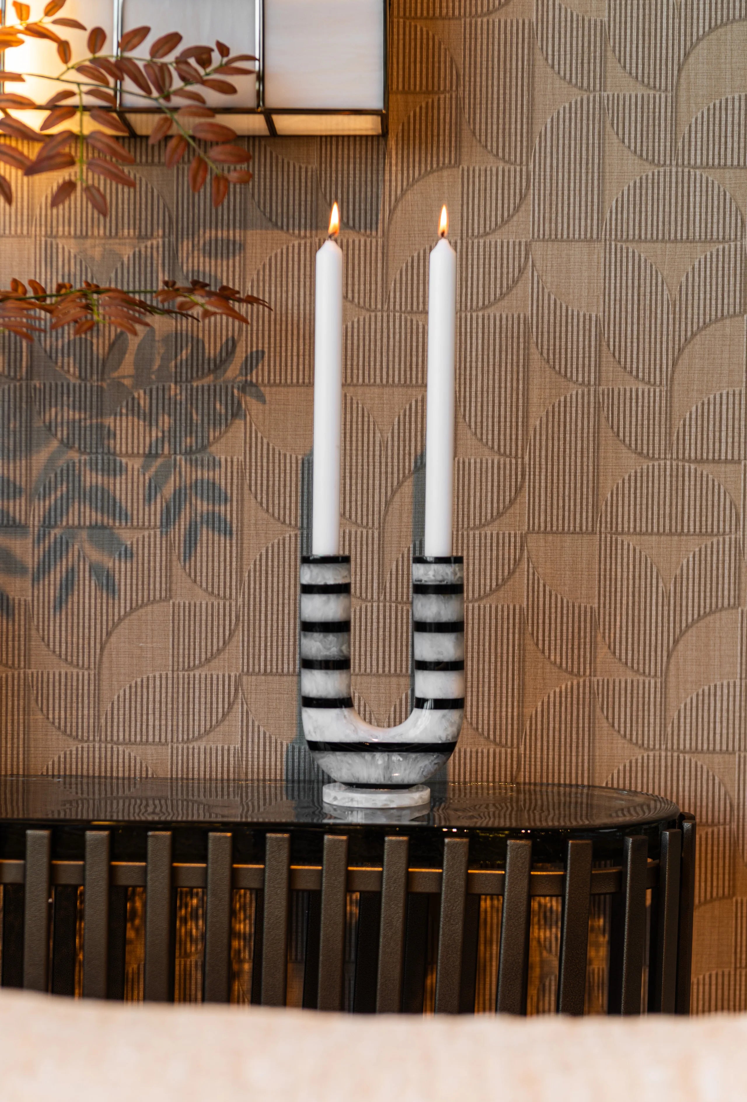 Richmond Interiors River Black/White Resin Candle Holder