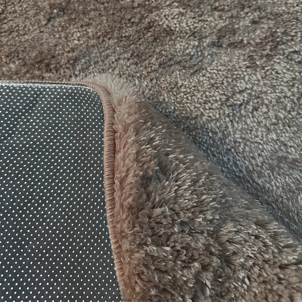 Richmond Interiors Freya Brown Pebble Rug 230x350cm