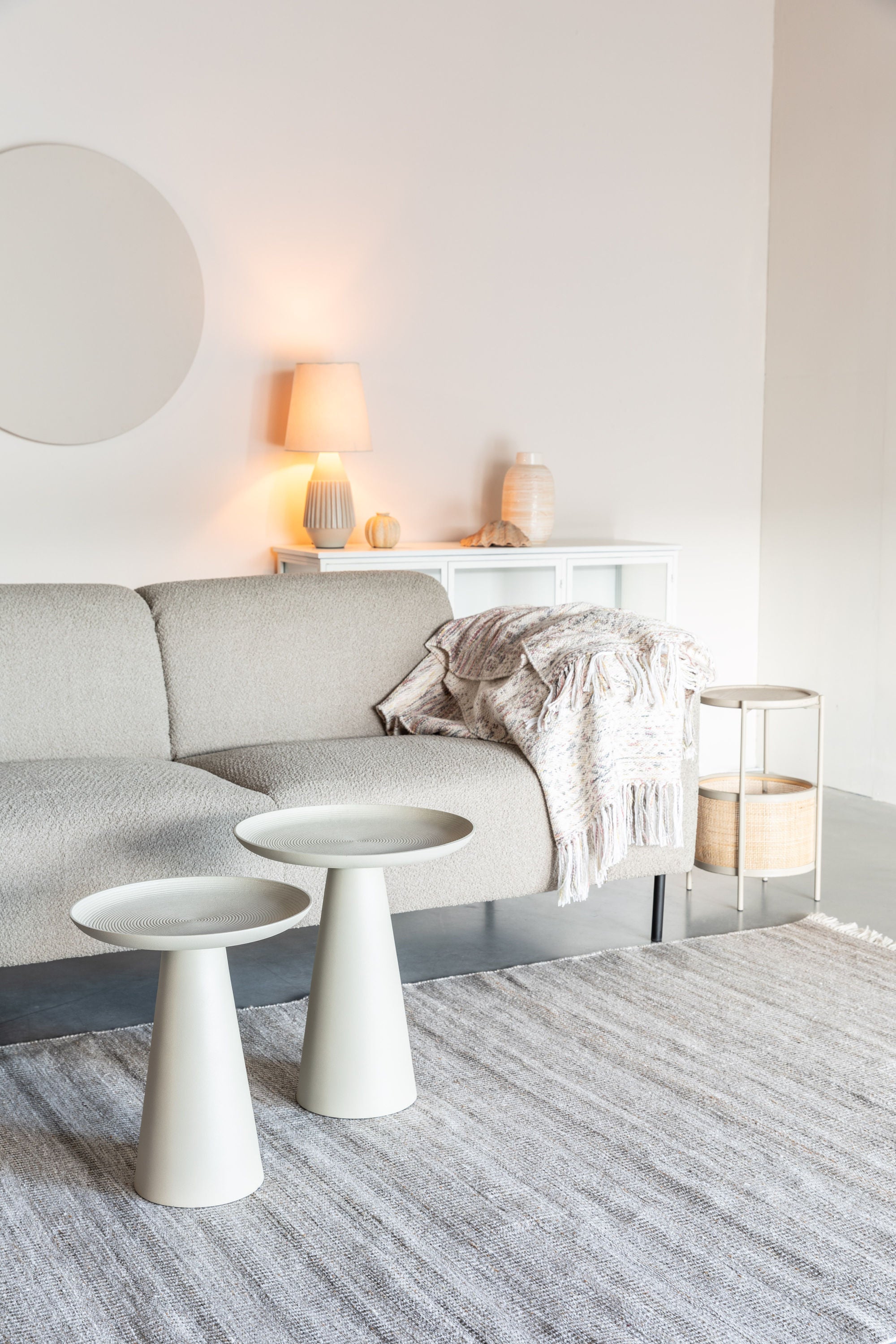 Ringar Ivory Round Side Table Medium