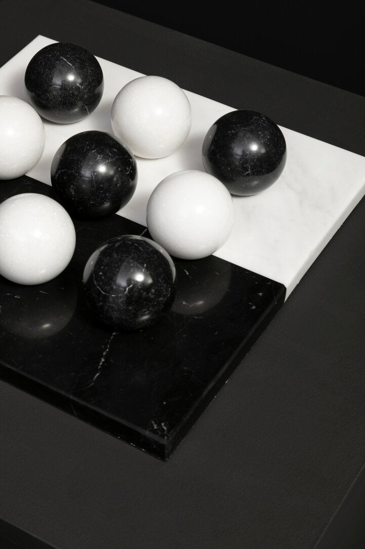 Eleri Black & White Tic Tac Toe Marble Game