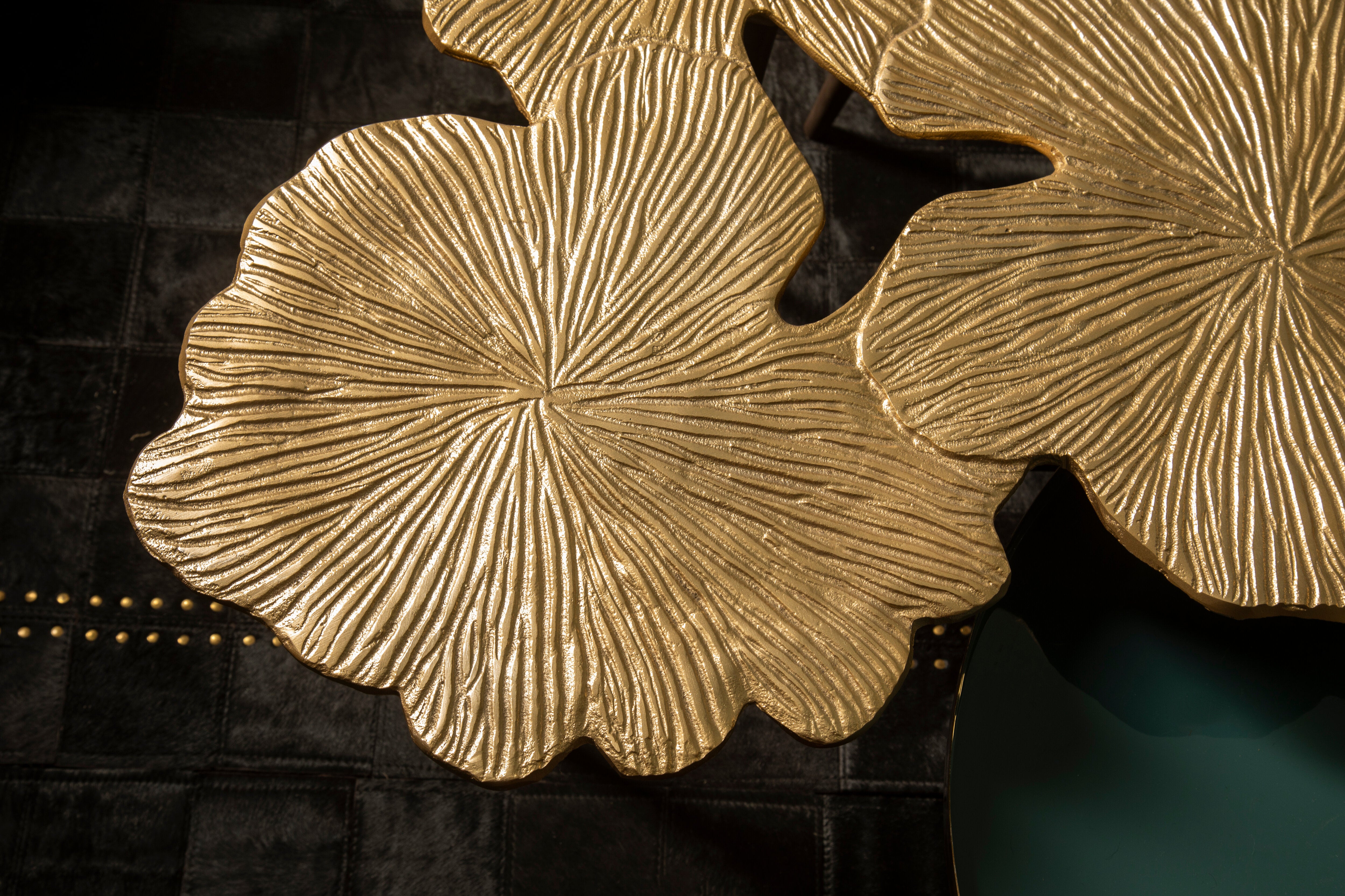 Addison Gold Gingko Leaf Side Table | Large