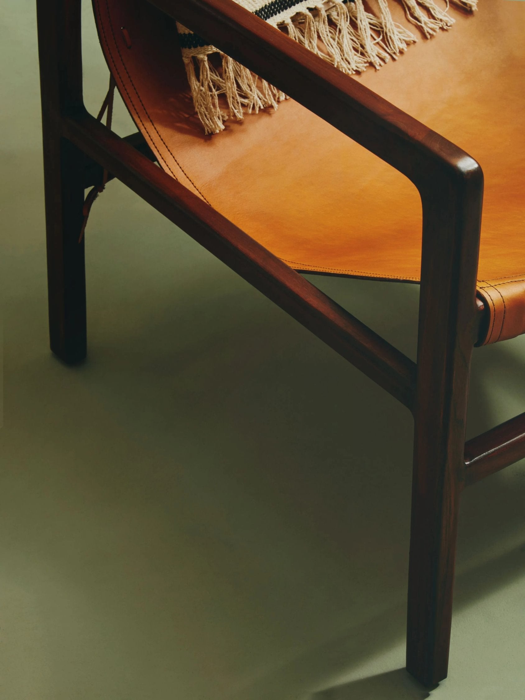 Kalahari Antique Brown Leather Sling Chair