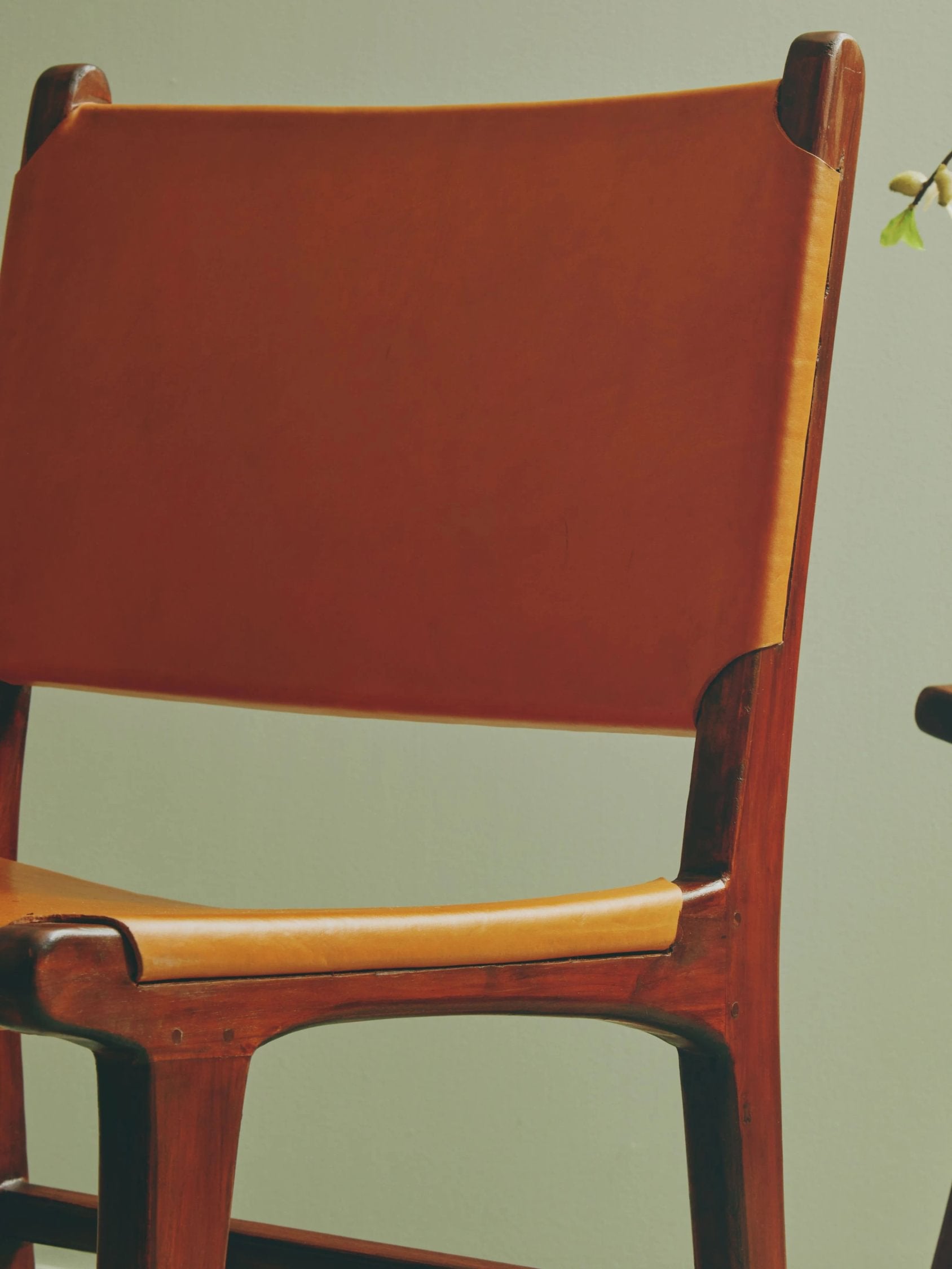 Kalahari Antique Brown Leather Chair