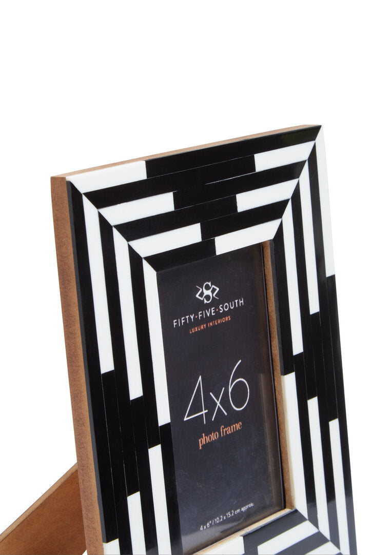 Marbs 4x6 Black & White Stripe Photo Frame