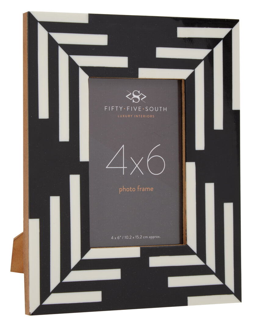 Marbs 4x6 Black & White Stripe Photo Frame