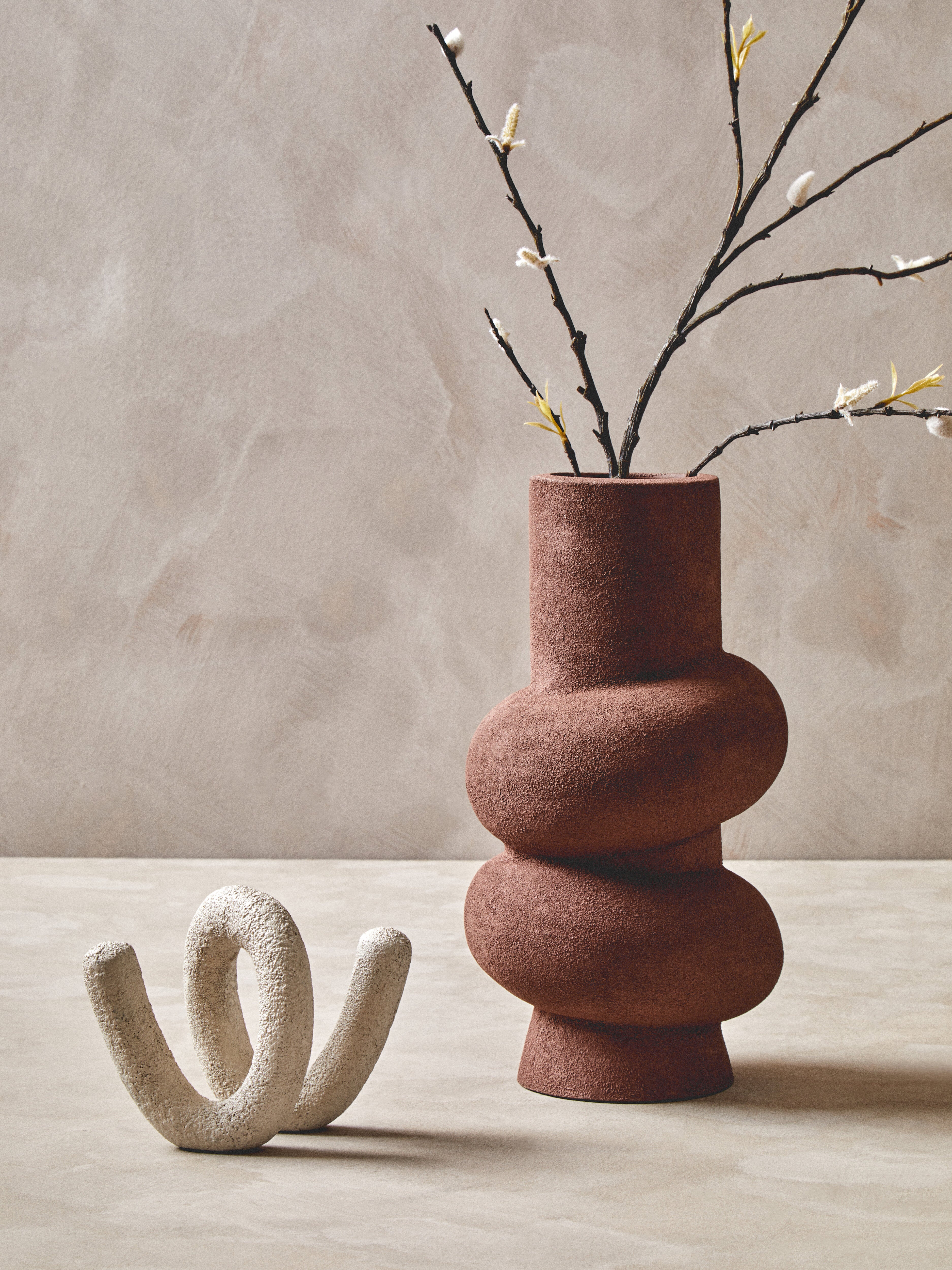 Avila Textured White Loop Sculpture