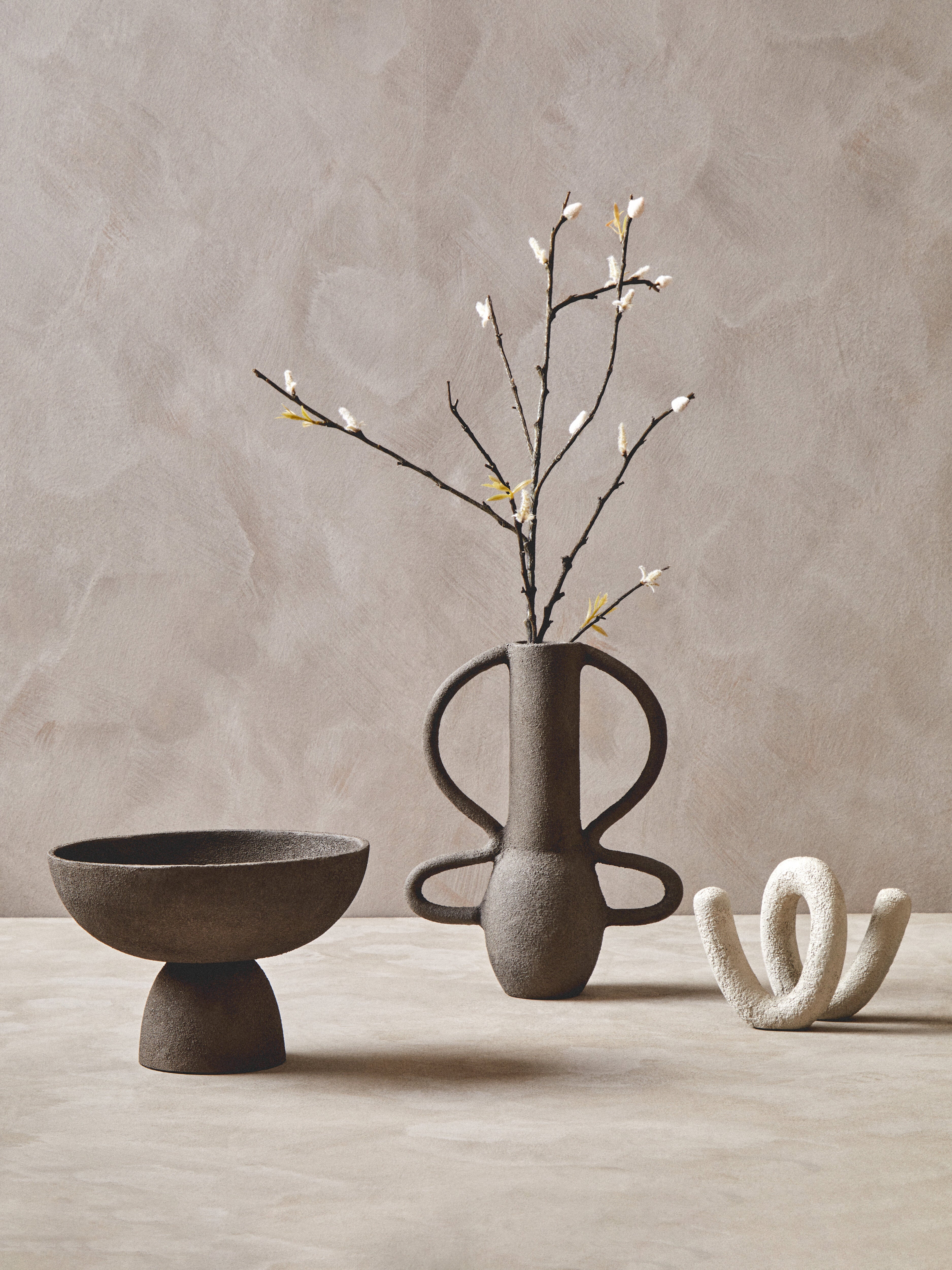 Avila Textured White Loop Sculpture