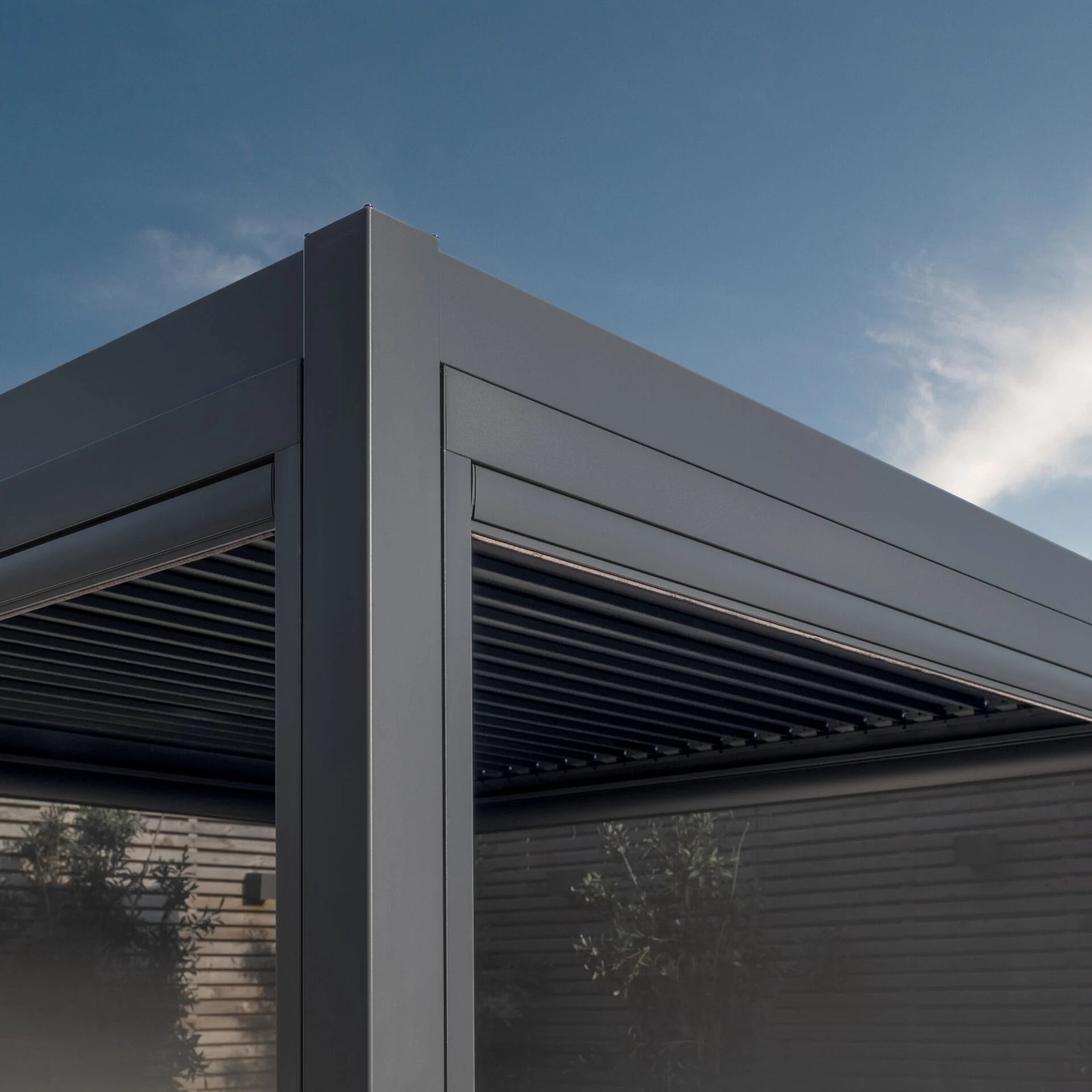 Jupiter Pergola Grey Aluminium Rectangular 30x40
