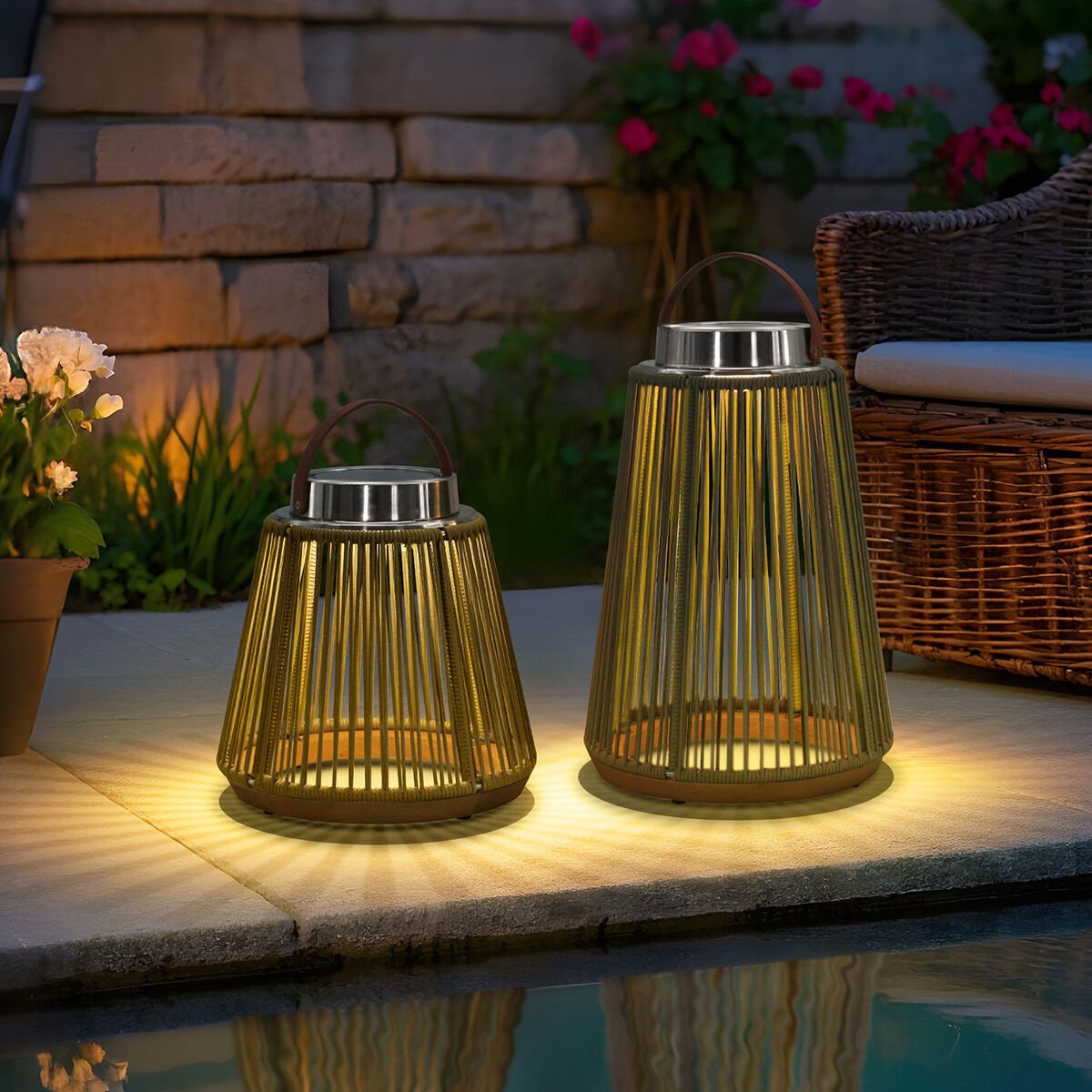 Athena Large Solar Light - Dark Olive