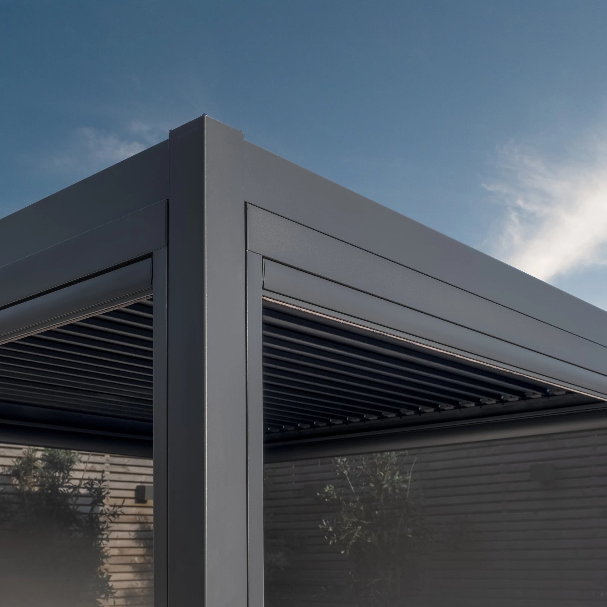 Jupiter Pergola Grey Aluminium Rectangular 30x30