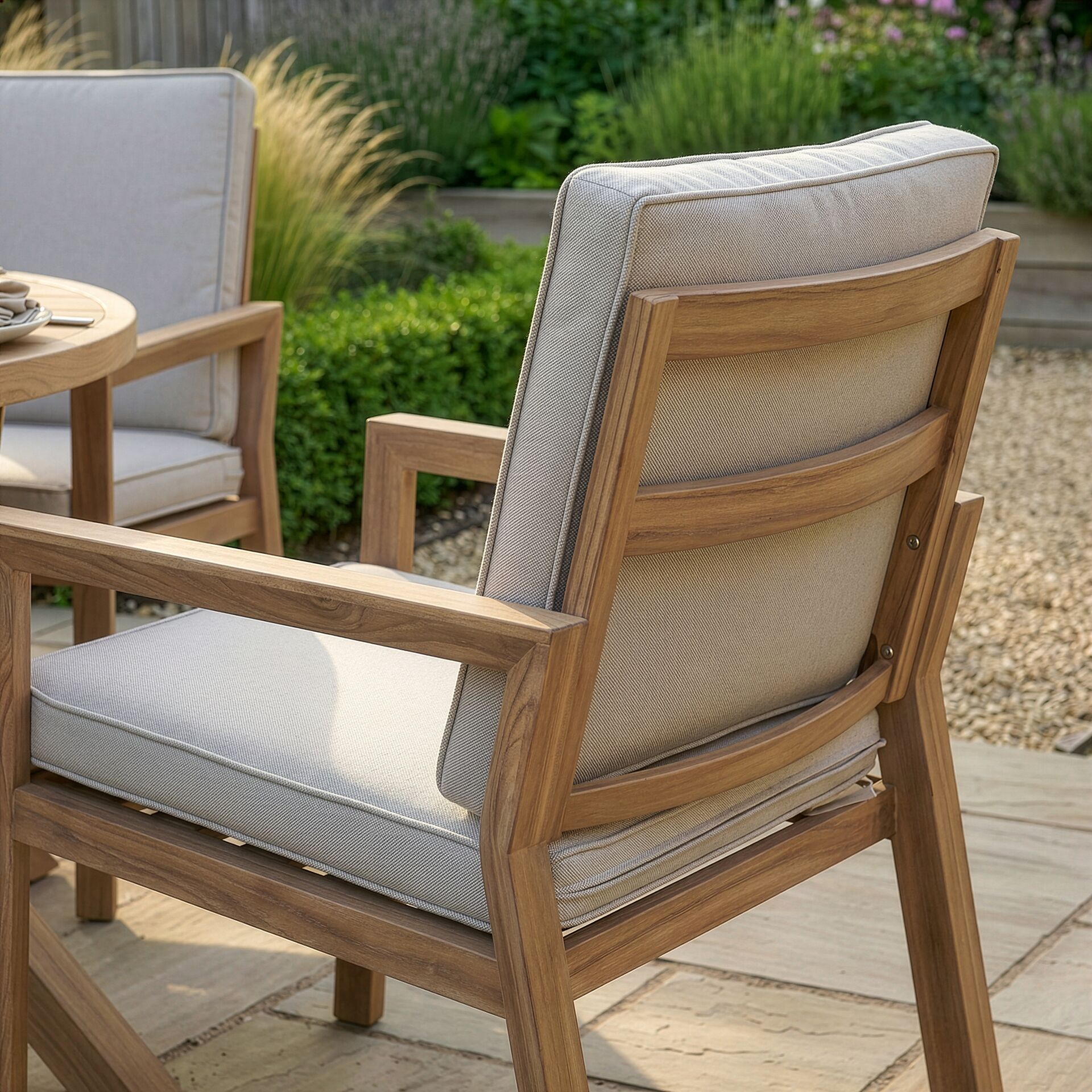 New York 4 Seater Round Dining Set - Wood Effect