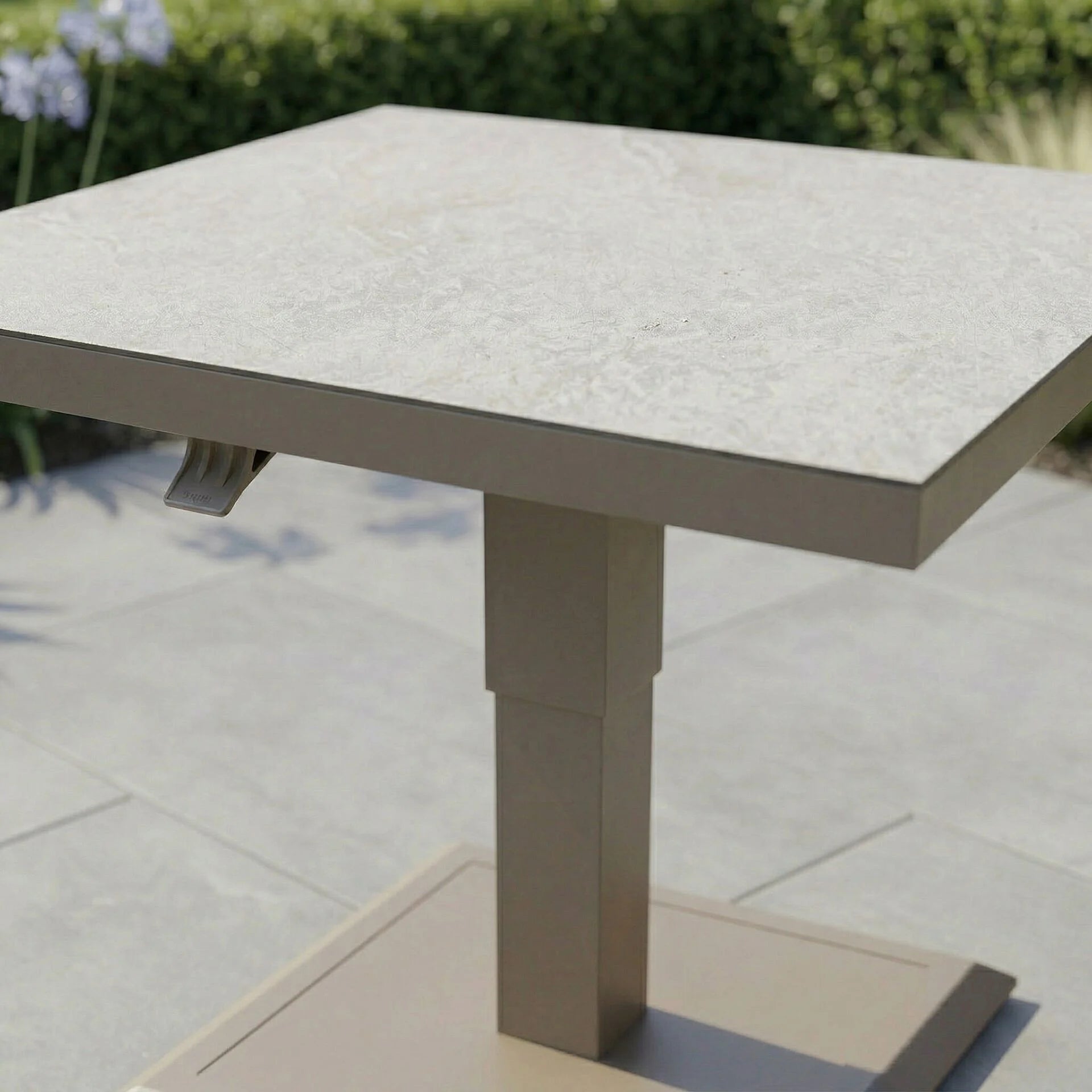 Aluminium Square Gas Rising Table - Cafe