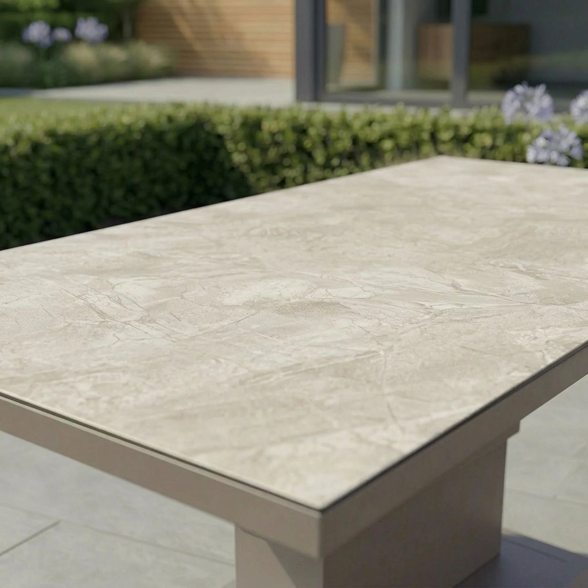 Aluminium Rectangular Gas Rising Table - Cafe