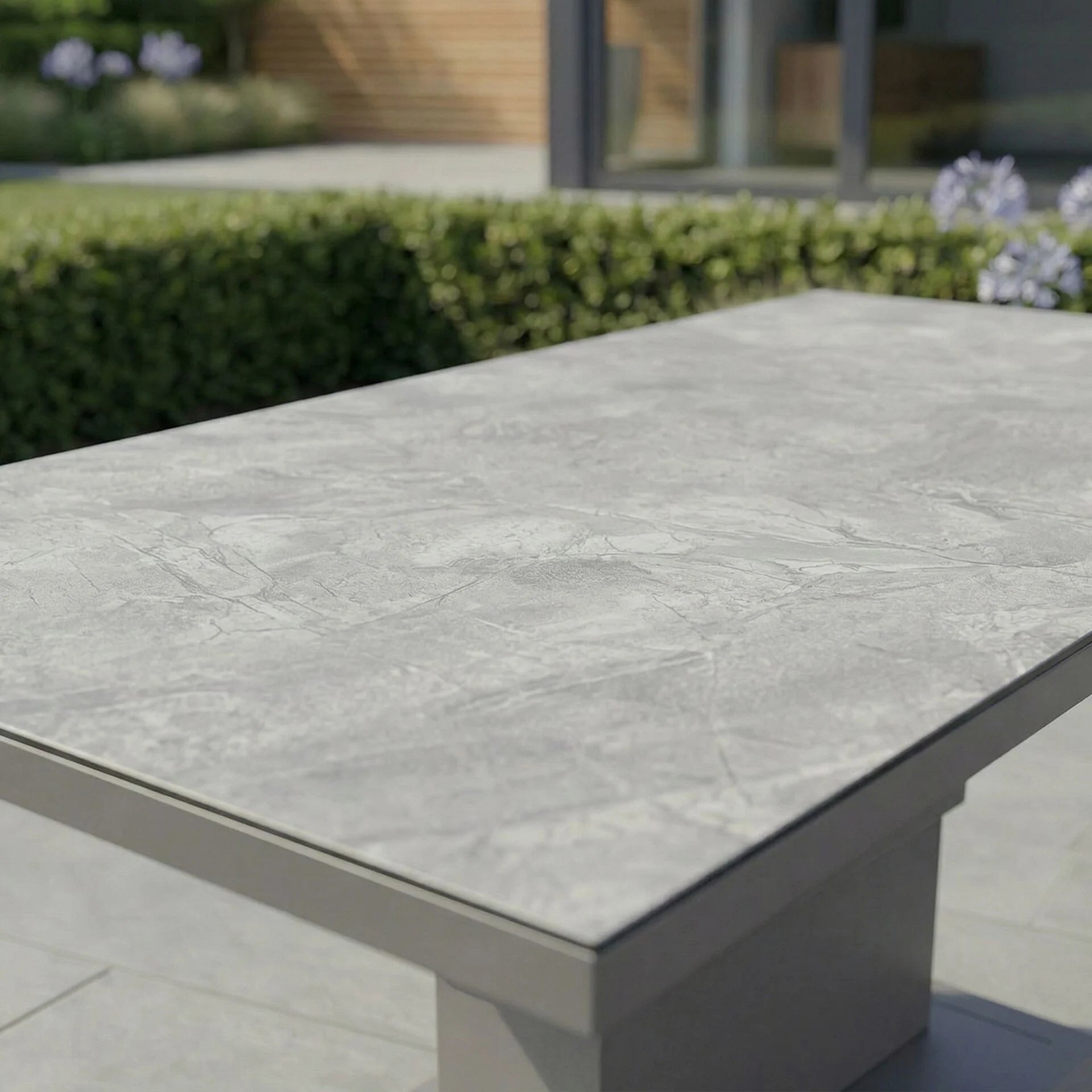 Aluminium Rectangular Gas Rising Table - Cool Linen
