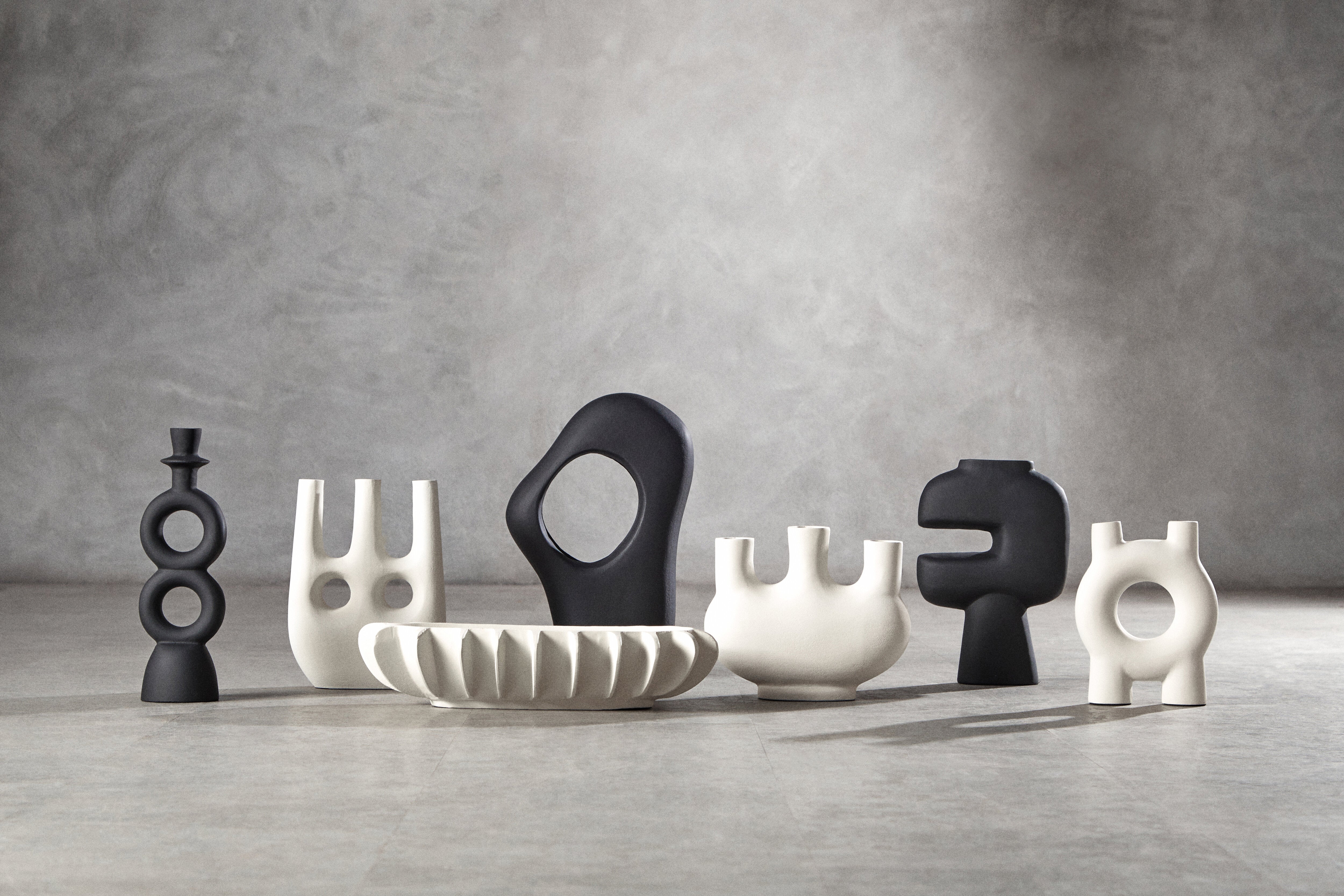 Toba Abstract Black Single Candle Holder