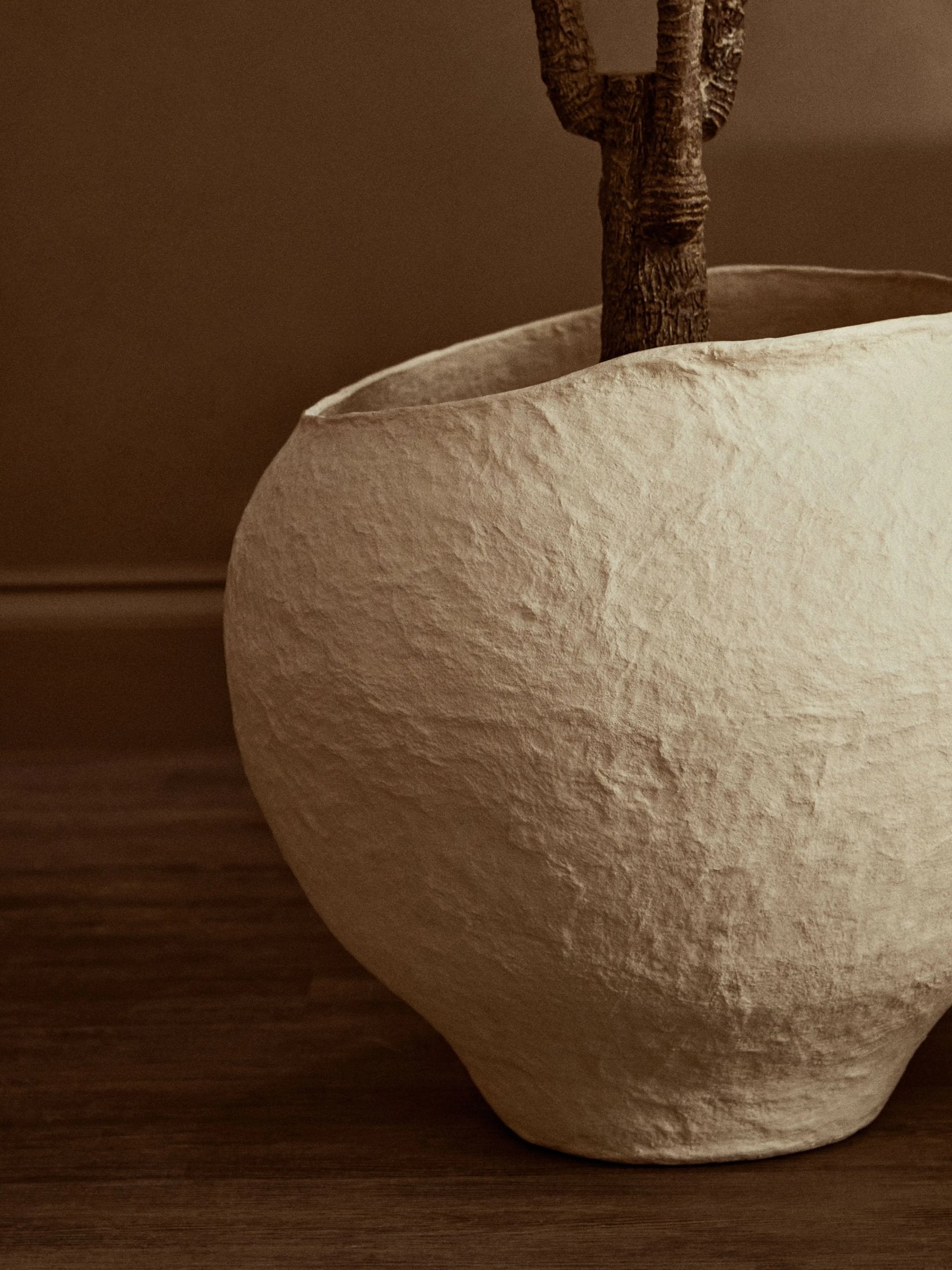 Papyrus Large Beige Cotton Mache Planter